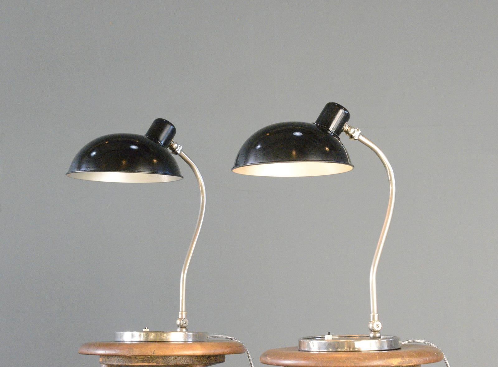 Modèle 842 Lampes de table par Hala Circa 1930s en vente 3