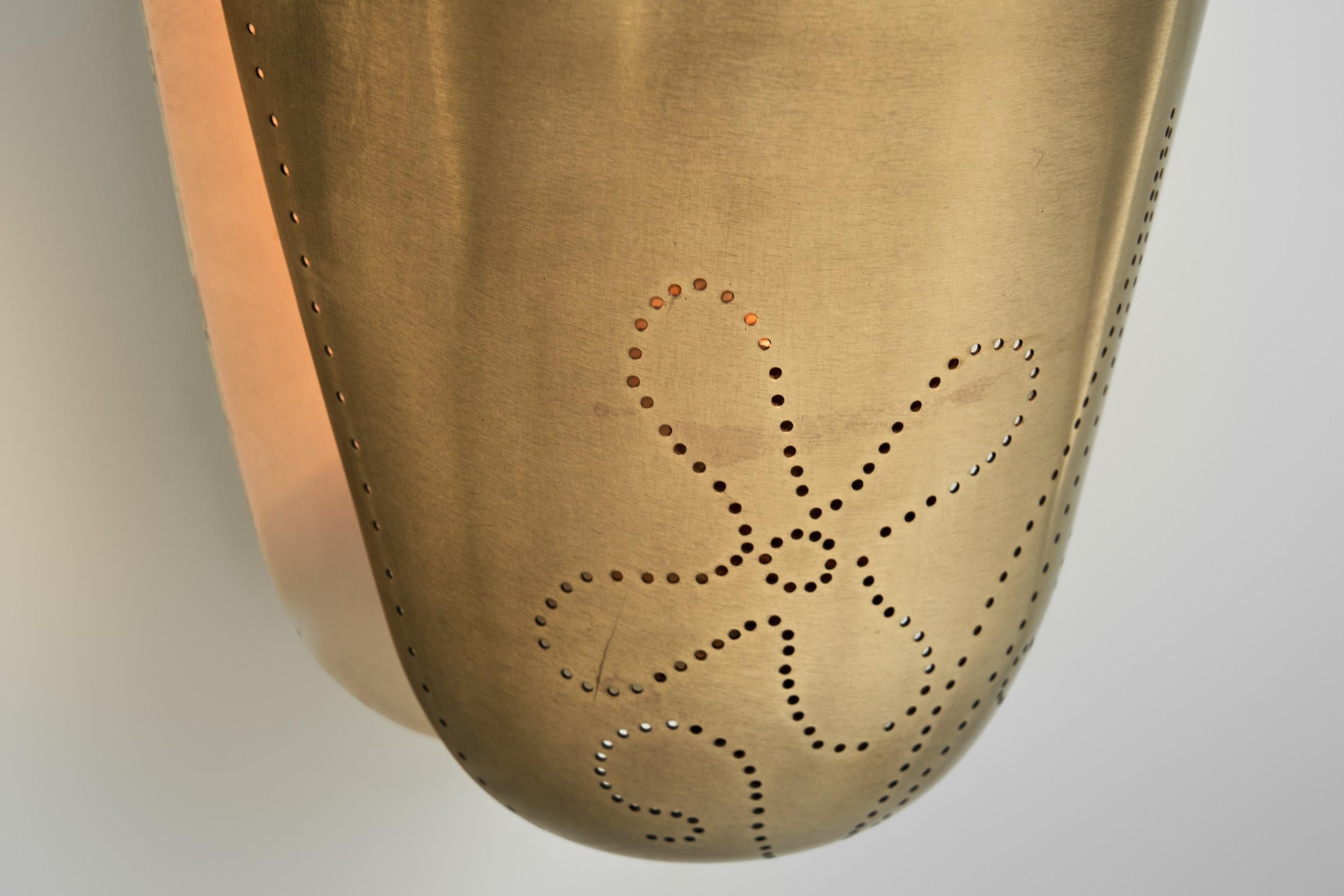 Modèle 8596 Lampe murale en laiton par Harald Notini pour Böhlmarks, Suède années 1950 en vente 9