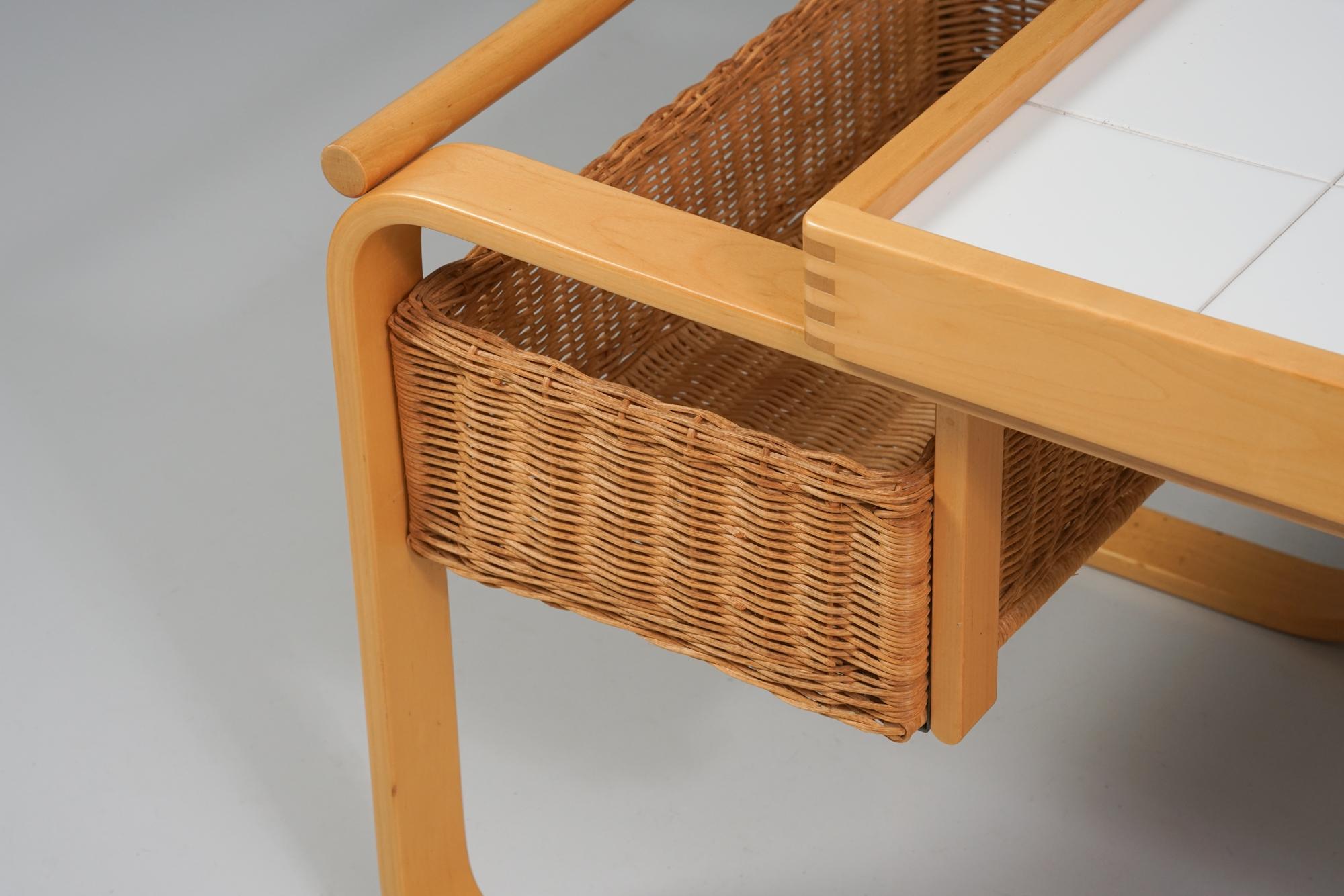 Model 900 Tea Cart, Alvar Aalto, Artek, 1980/1990s In Good Condition For Sale In Helsinki, Uusimaa