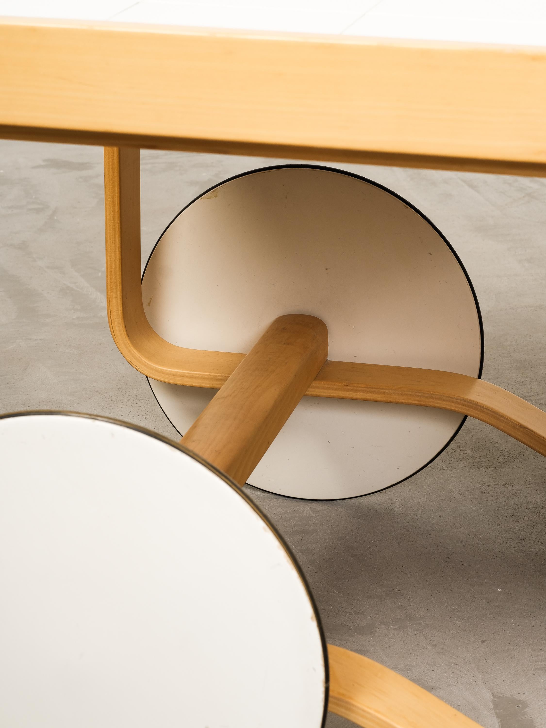 Chariot à thé modèle 900 d'Alvar Aalto pour Artek, années 1960/70 Bon état - En vente à Karis, Nyland