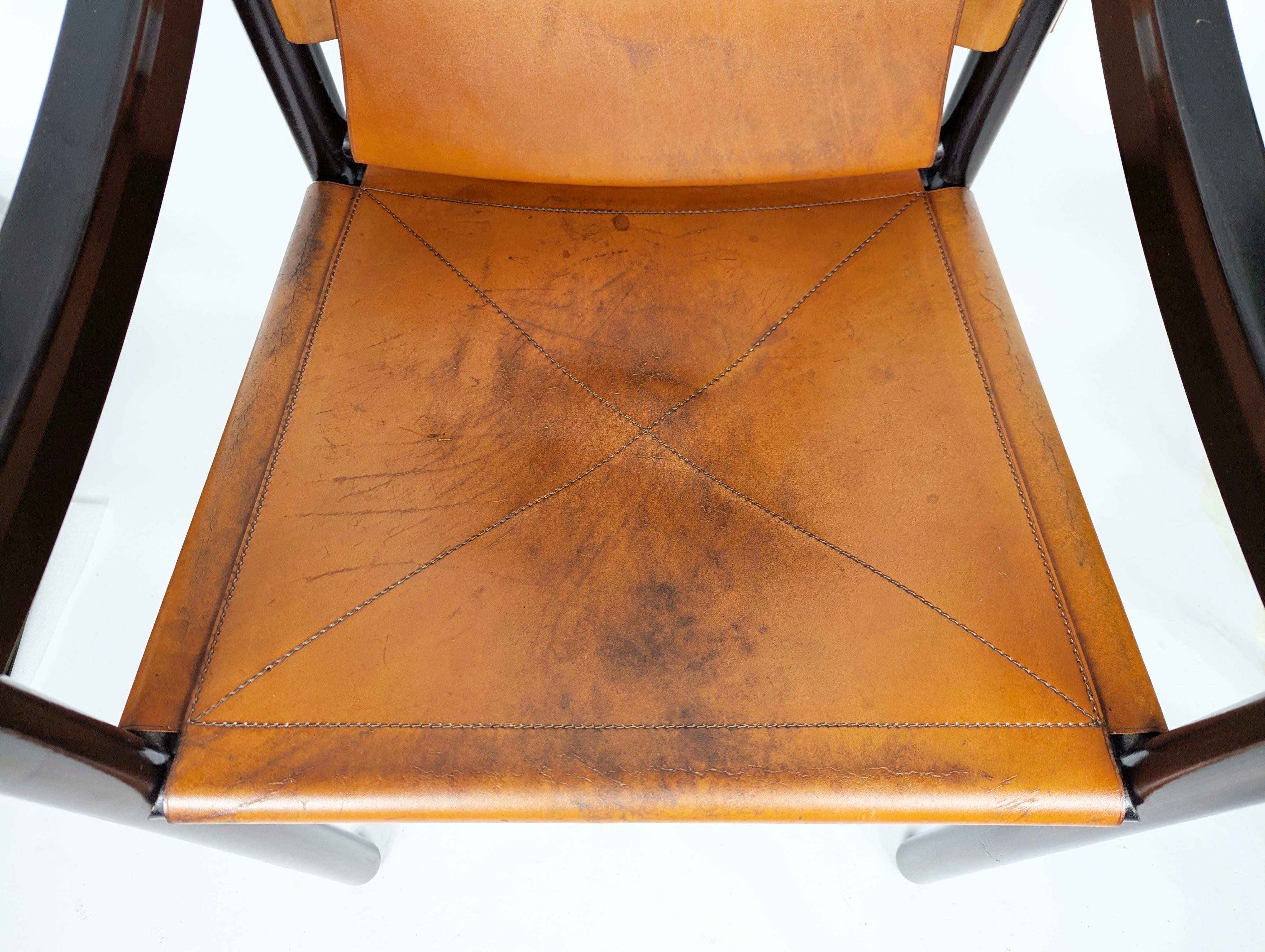 Sedie Model 905 con bracciolo di Vico Magistretti per Cassina, anni '60, Set di 4 in vendita 3