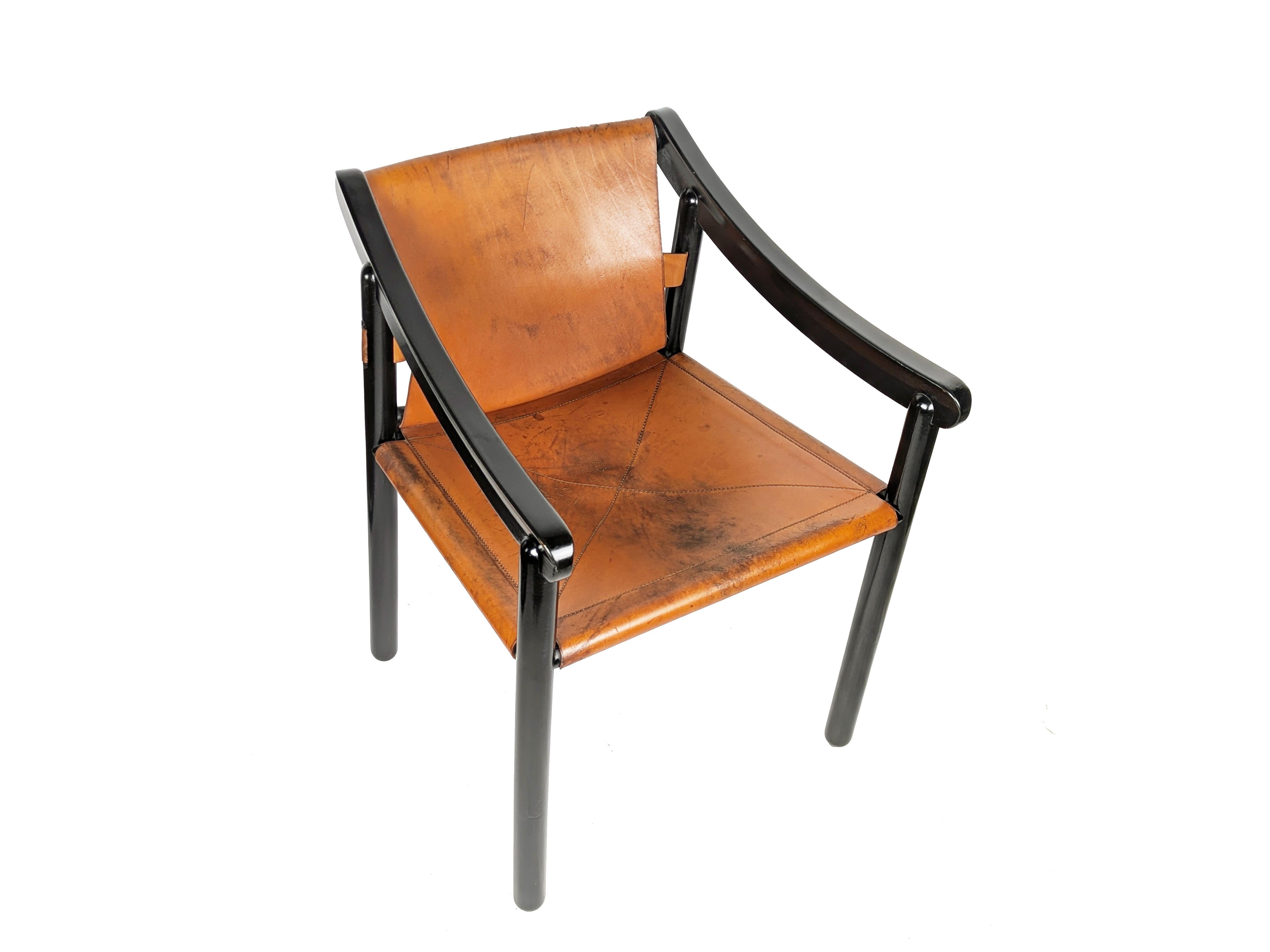 Sedie Model 905 con bracciolo di Vico Magistretti per Cassina, anni '60, Set di 4 in vendita 4