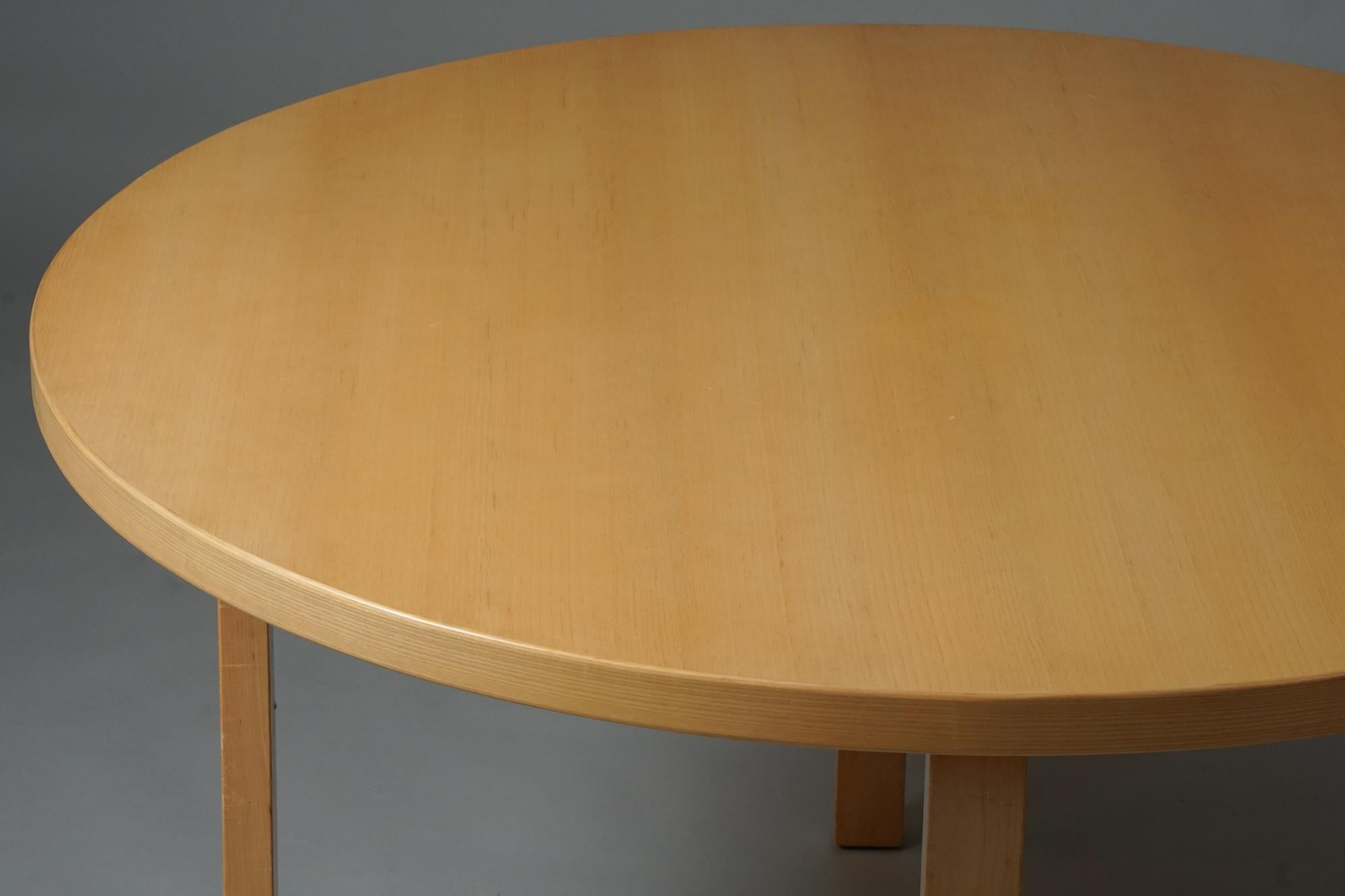 Model 91 Dining Table With Model 611 Chairs, Alvar Aalto, Artek, 1960s 1