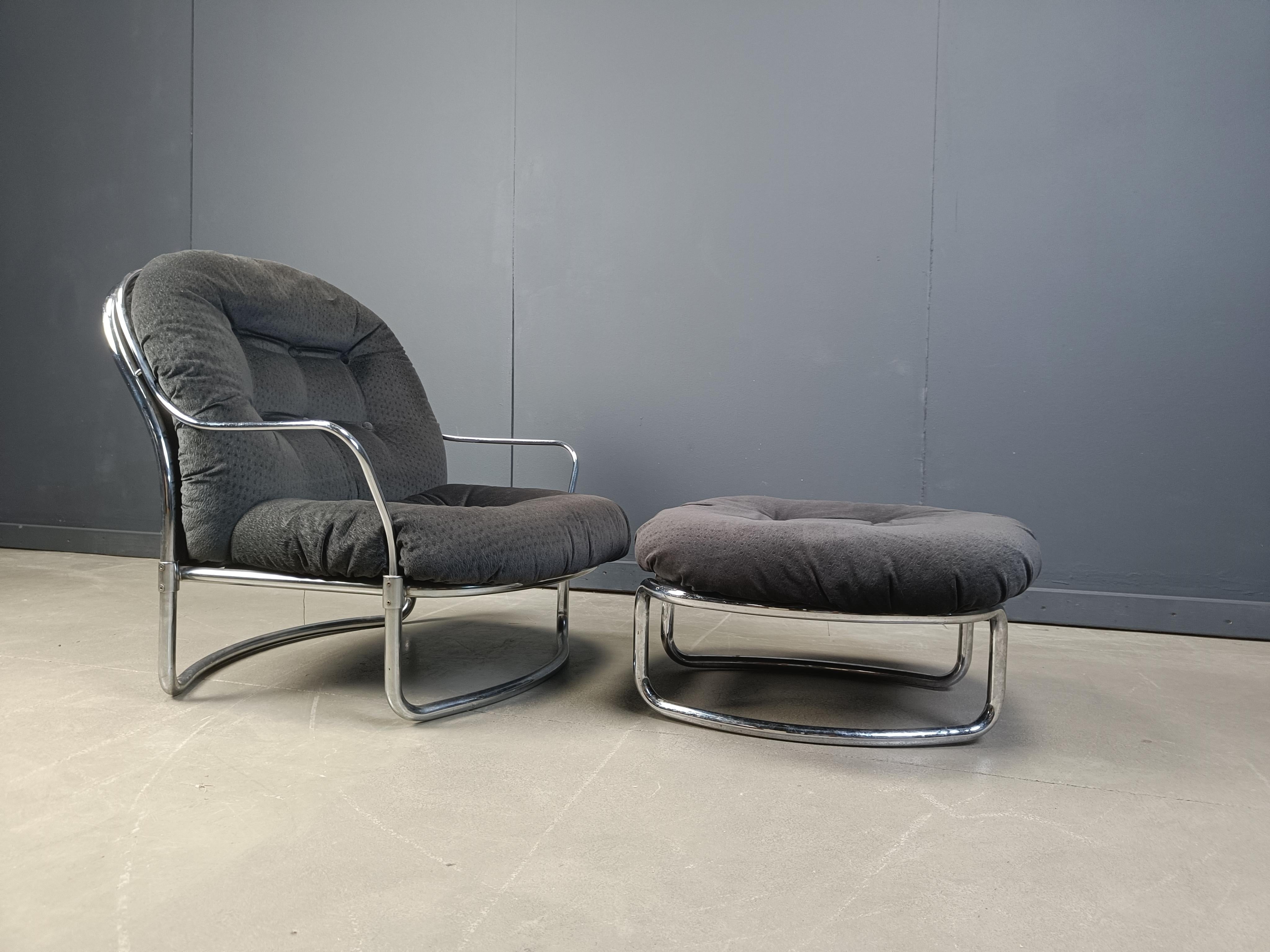 Fin du 20e siècle Chaise longue modèle 915 avec tabouret par Carlo De Carli pour Cinova, 1970 en vente