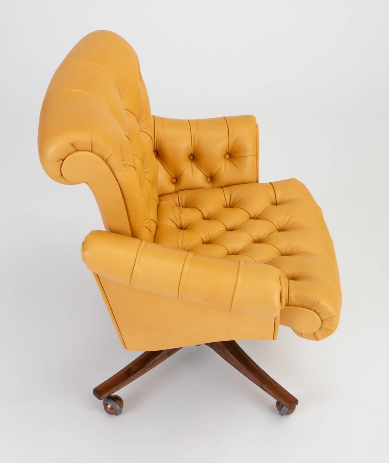 Mid-20th Century Model 932 “In Clover” Executive Office Chair by Edward Wormley for Dunbar