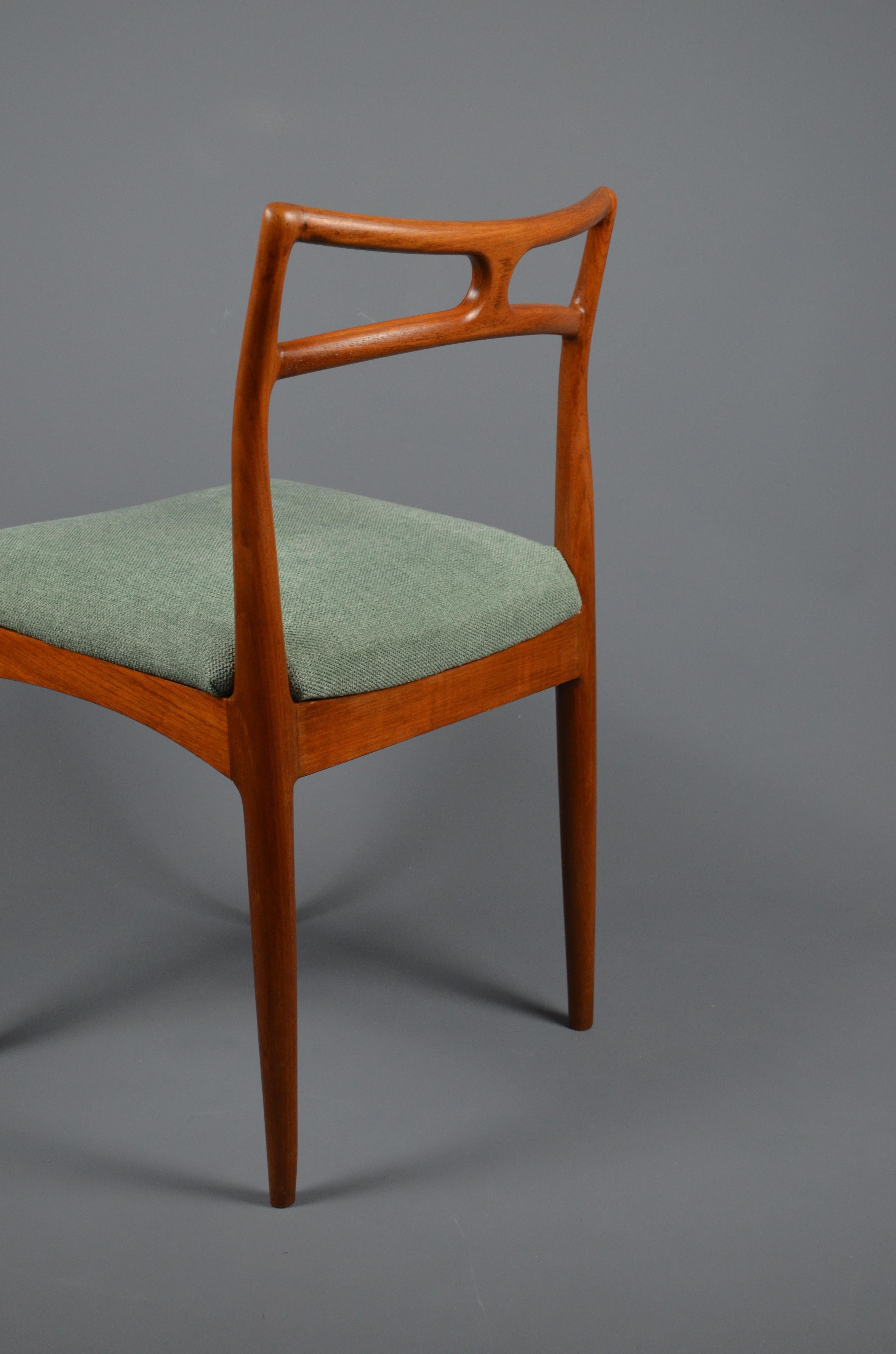 Sedia da pranzo Model 94 in teak di Johannes Andersen per Christian Linneberg, anni '60 in vendita 3