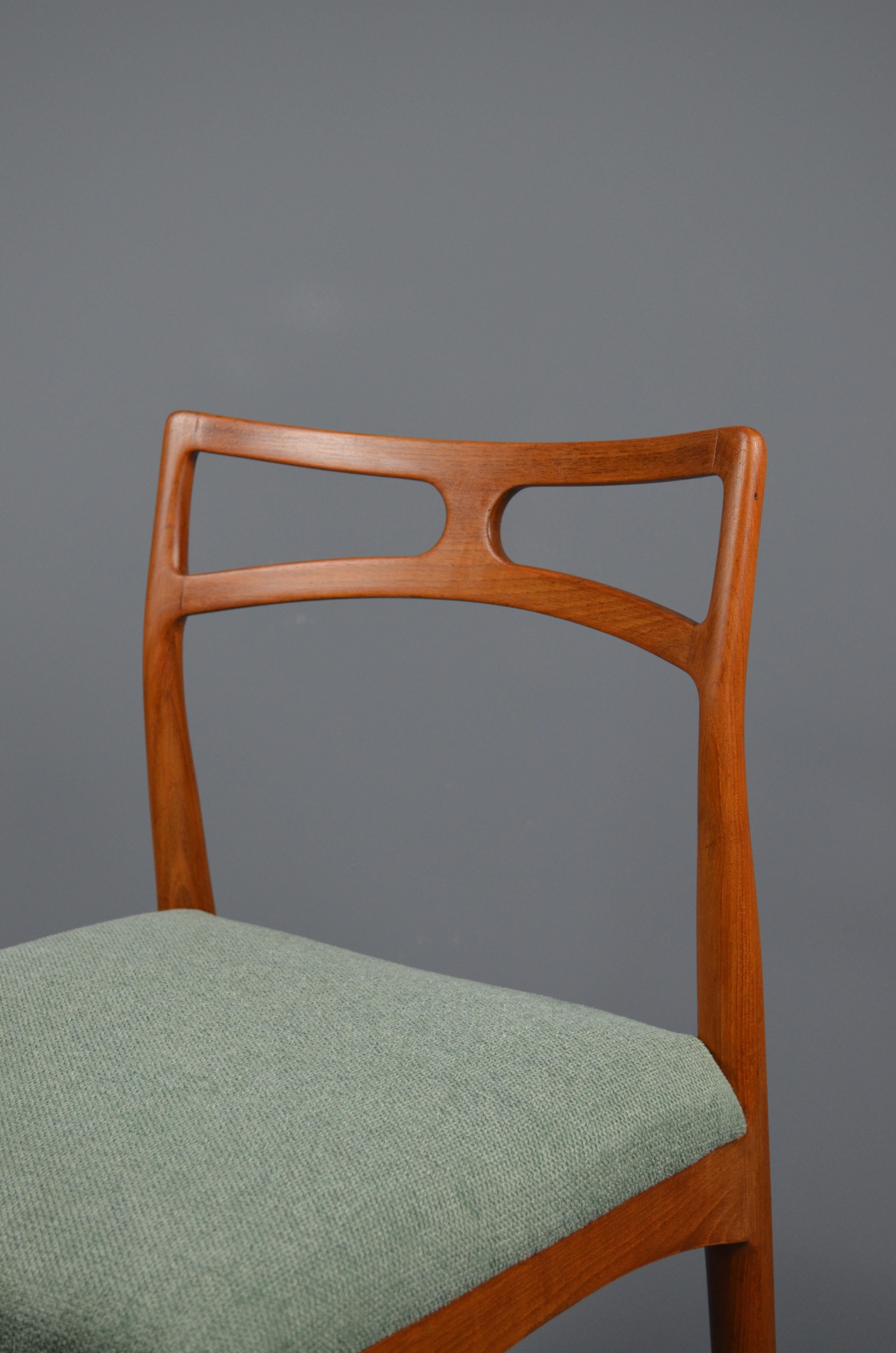 Tessuto Sedia da pranzo Model 94 in teak di Johannes Andersen per Christian Linneberg, anni '60 in vendita