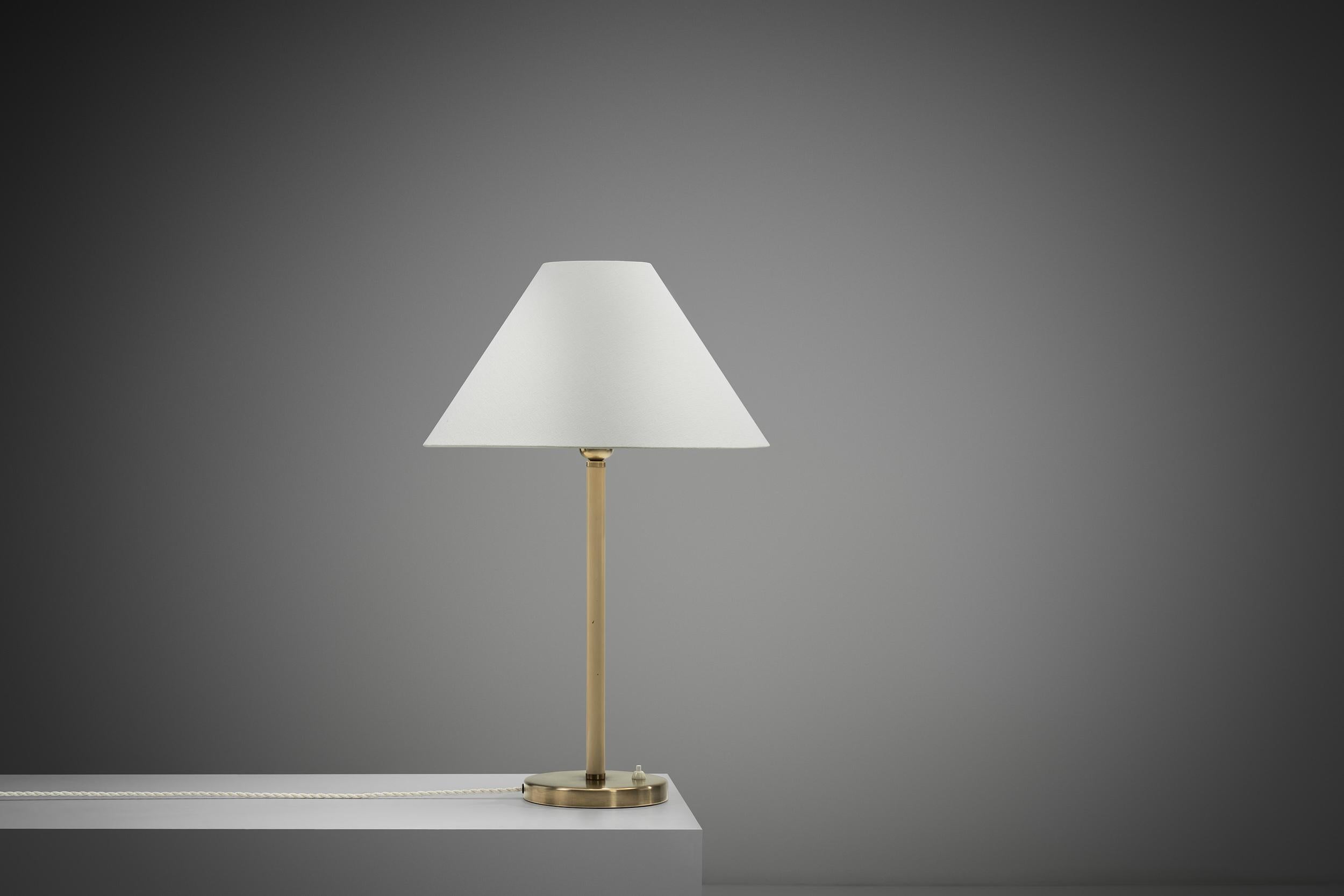 Mid-Century Modern Model 