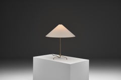 Lámpara de mesa de latón, modelo «A 6265», de Hans Bergström (atribuida) para ASEA, Suecia, década de 1950