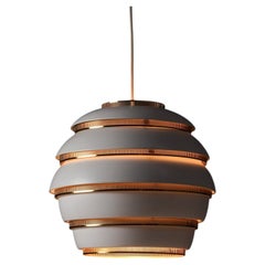 Pendelleuchte Modell A311 „Beehive“, Alvar Aalto, Valaisinpaja Oy, Mitte des 20. Jahrhunderts