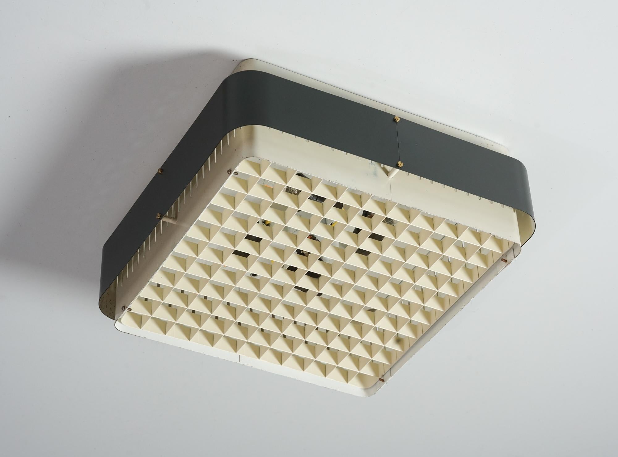 Empotrable Modelo AE 37 