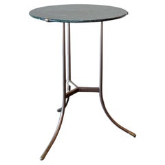 Table d'appoint "Model AE" Finition marbre vert & Greene Greene par Cedric Hartman