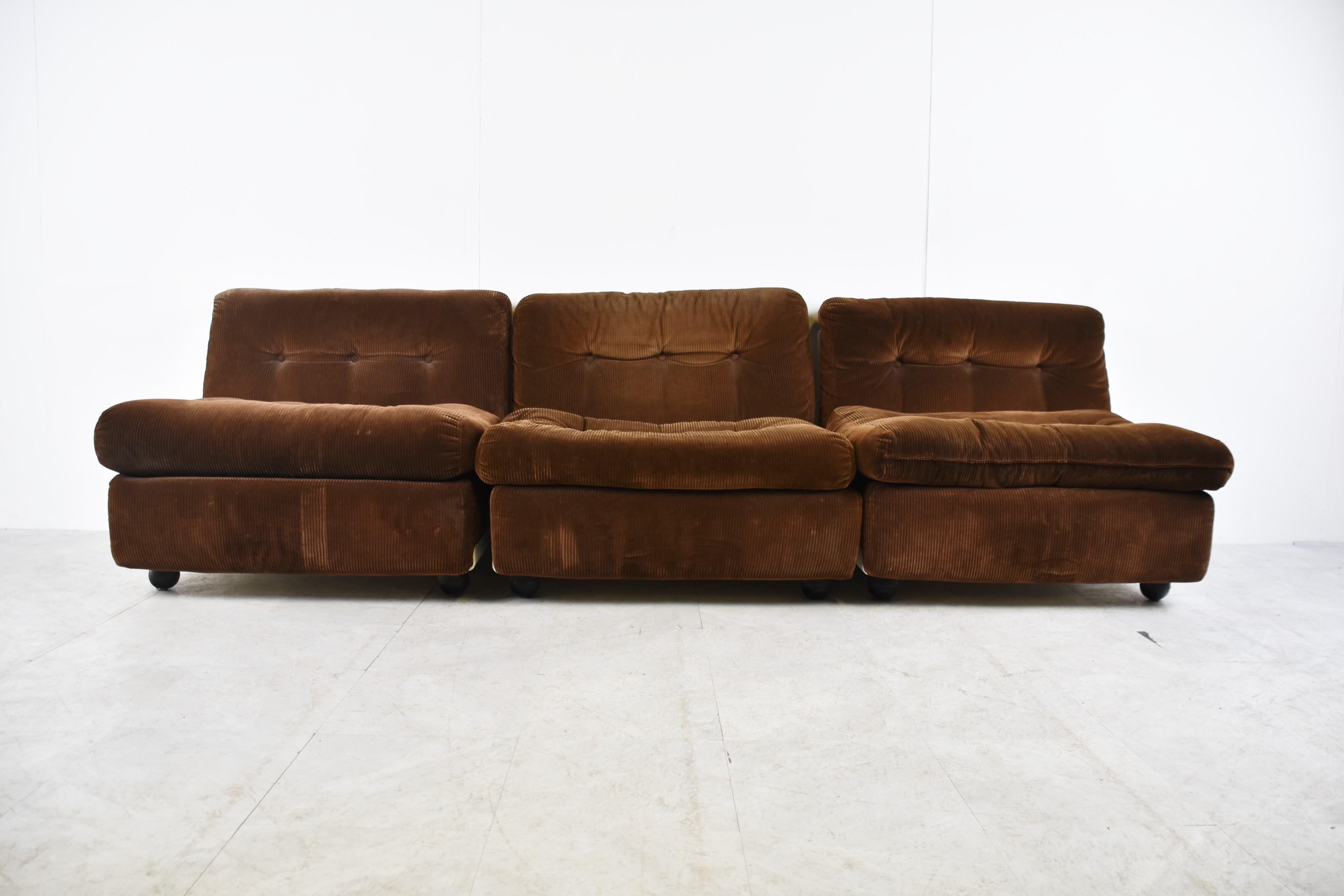 Set of mid century model 'Amanta' sofa's/lounge chairs designed by Mario Bellini for C&B Italia.

They come with the coffee and side table.

Space age design classic that never gets old.

Original upholstery

1960s - Italy

Dimensions sofas:
Height: