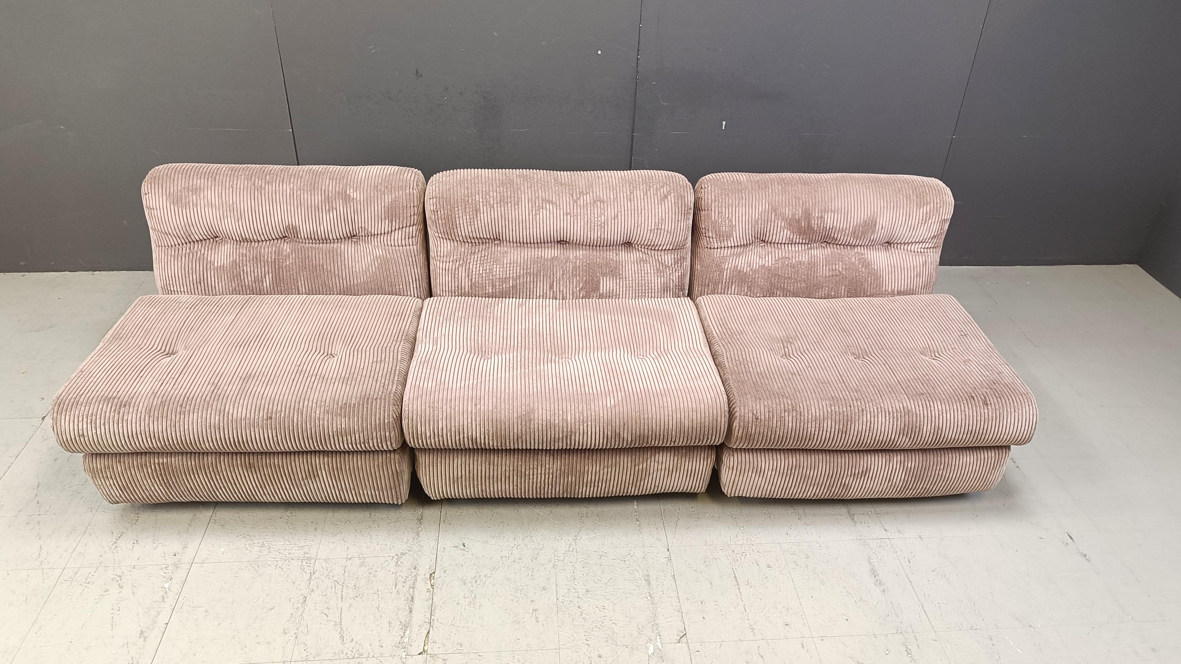 Space Age Model Amanta Modular Sofa by Mario Bellini for C&B Italia, 1970s
