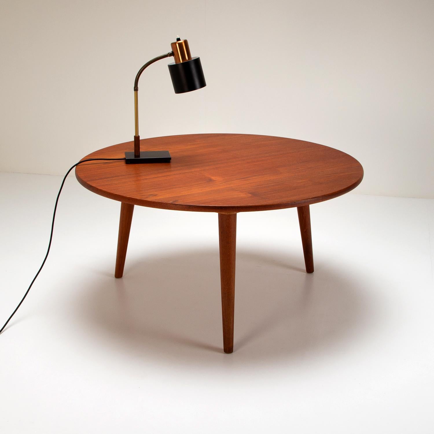 Danish Model AT 8 Teak Coffee Table by Hans Wegner for Andreas Tuck, Denmark, 1950s For Sale
