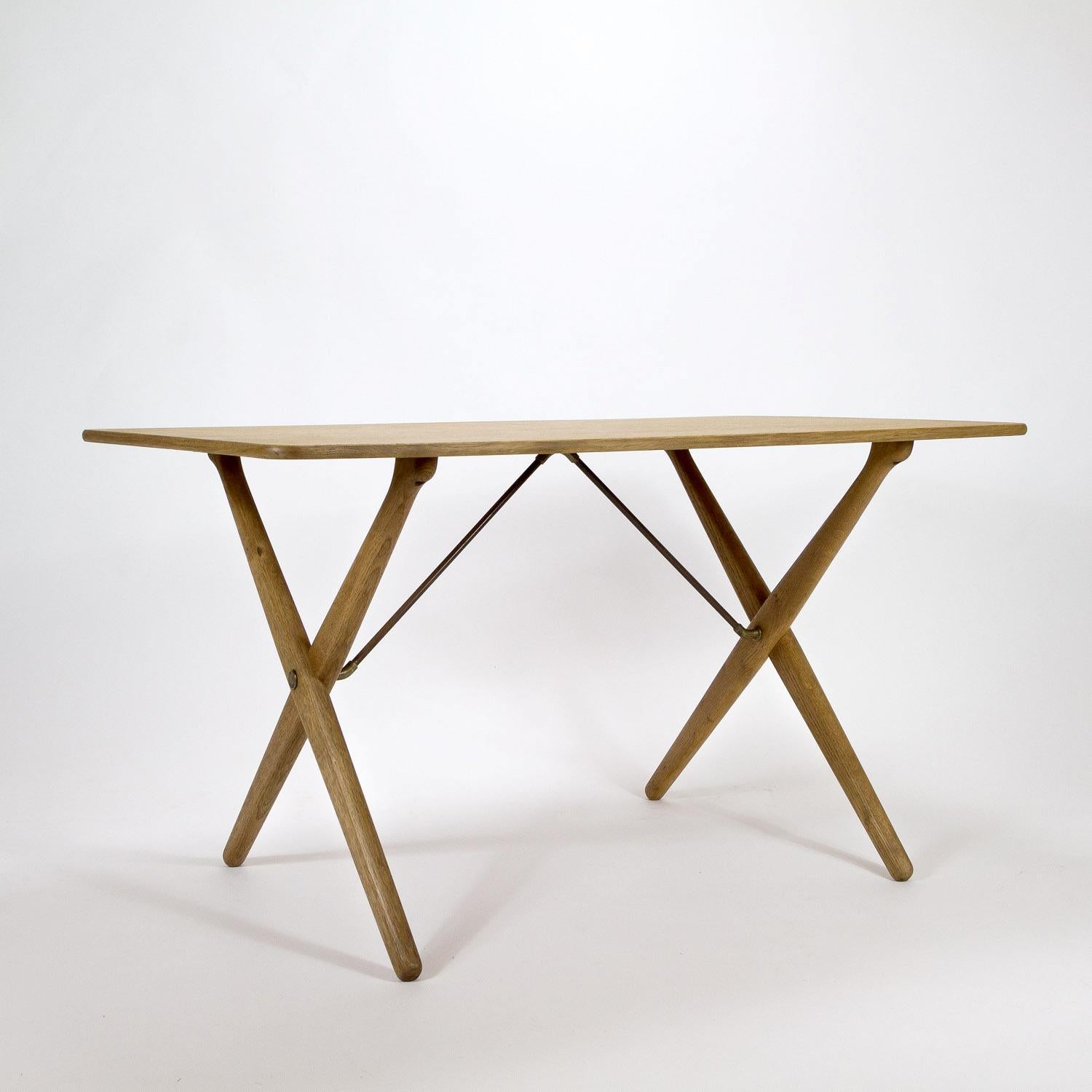 Mid-Century Modern Model AT308 Oak Side Table by Hans Wegner for Andreas Tuck, Denmark, 1950s For Sale