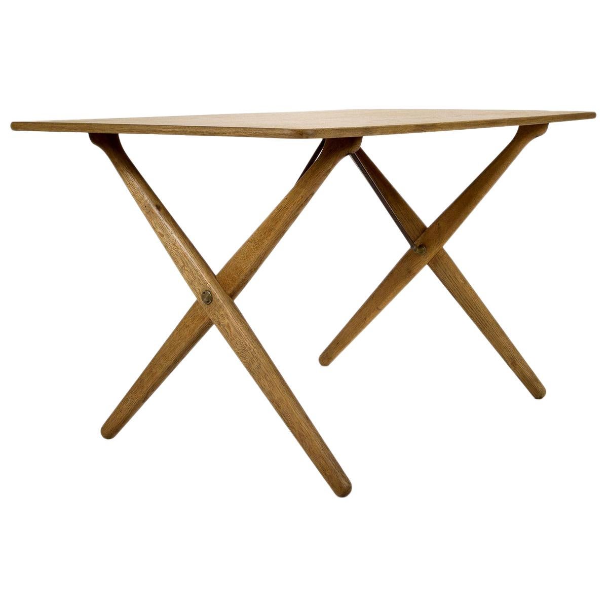 Model AT308 Oak Side Table by Hans Wegner for Andreas Tuck, Denmark, 1950s For Sale
