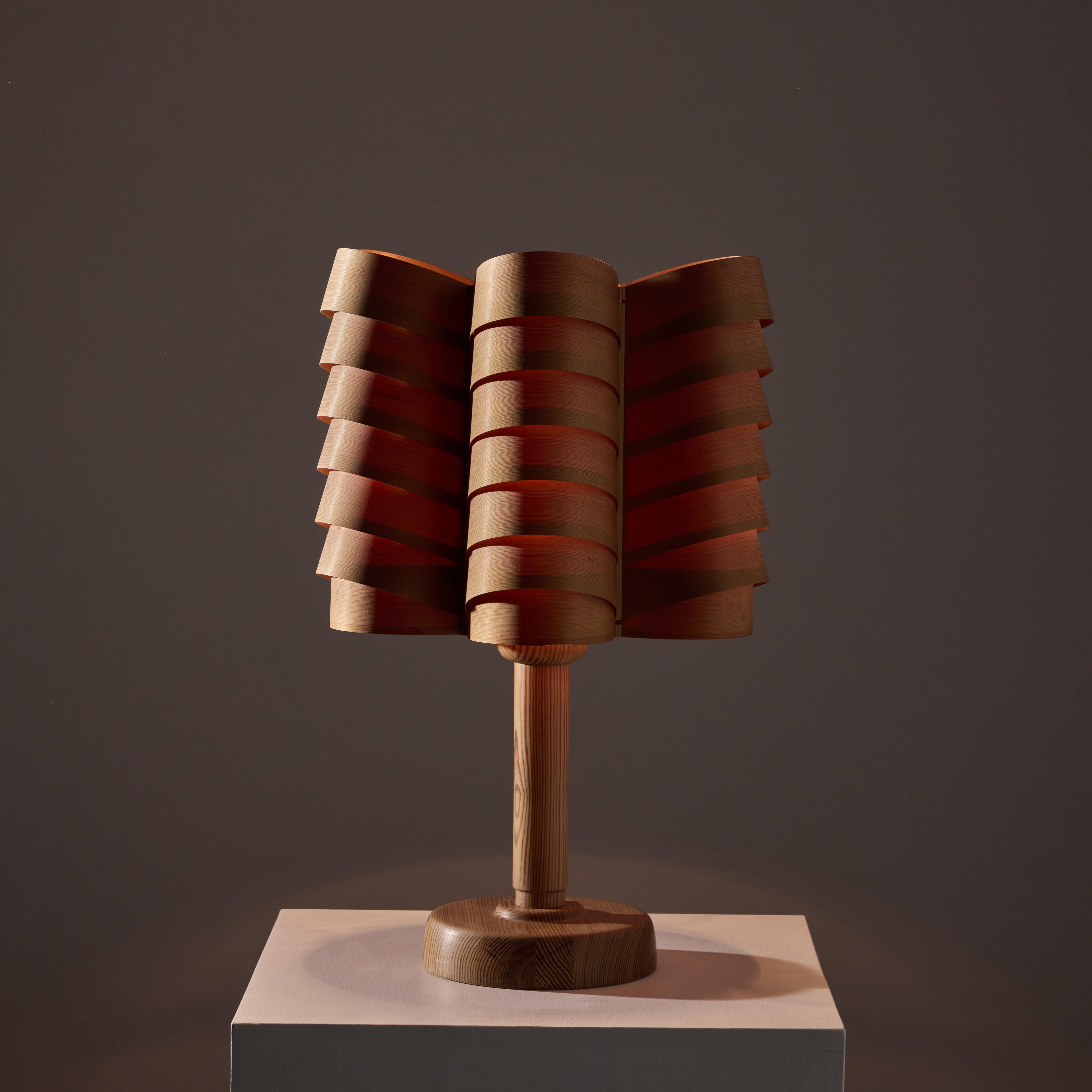 Bois cintré Lampe de table modèle B127.1 de Hans Agne Jakobsson pour AB Elysett en vente