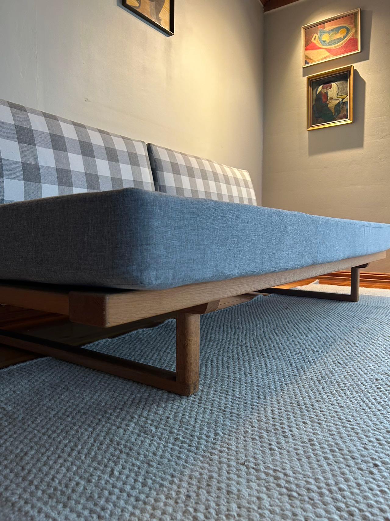 Modelo BM4312 Sofá-cama de Børge Mogensen para Fredericia, Dinamarca, Roble, Años 60 en venta 1
