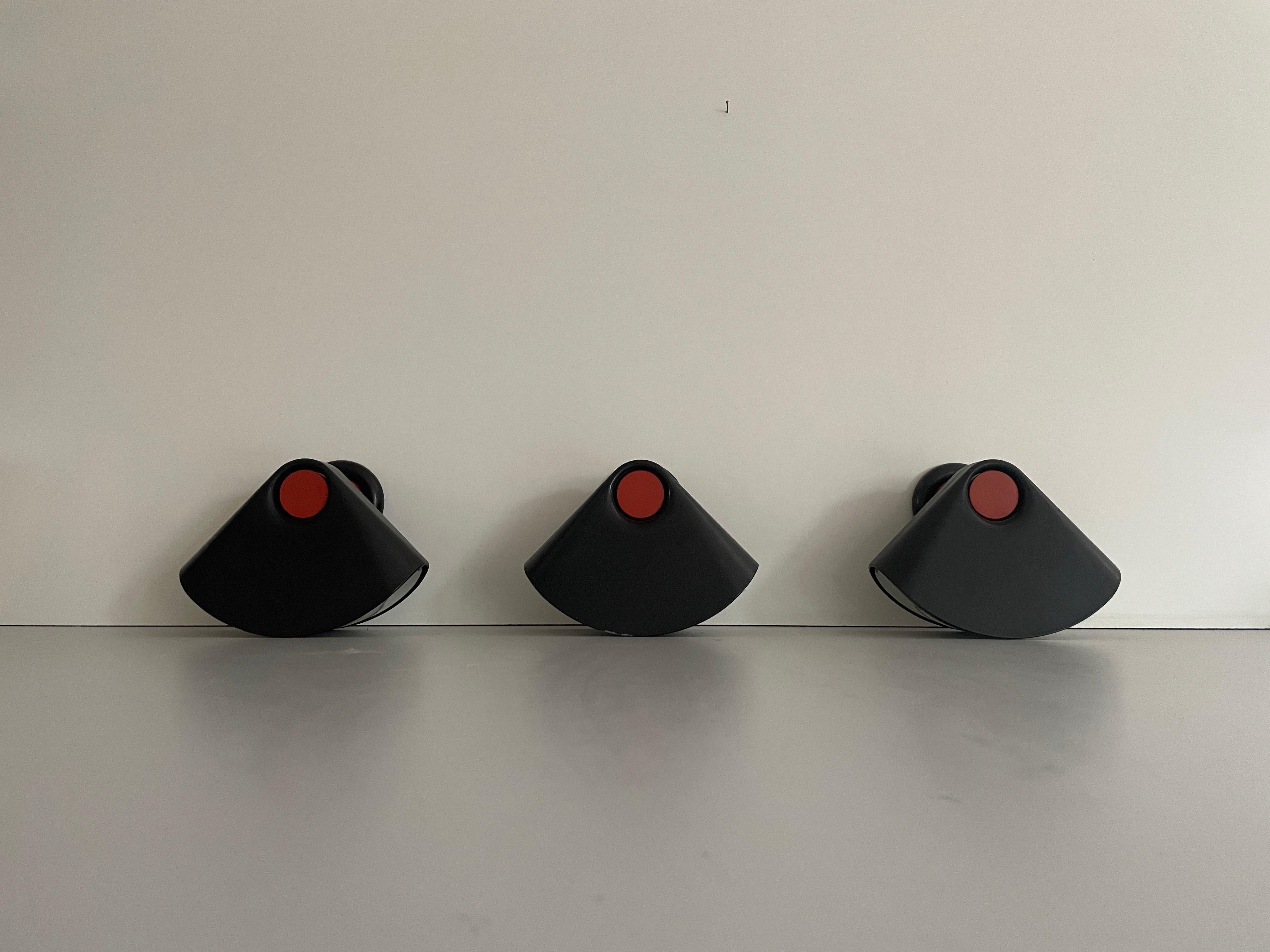 Ère spatiale Model Bollo Ensemble de 3 appliques murales par Tobia Scarpa pour Flos, années 1970, Italie en vente