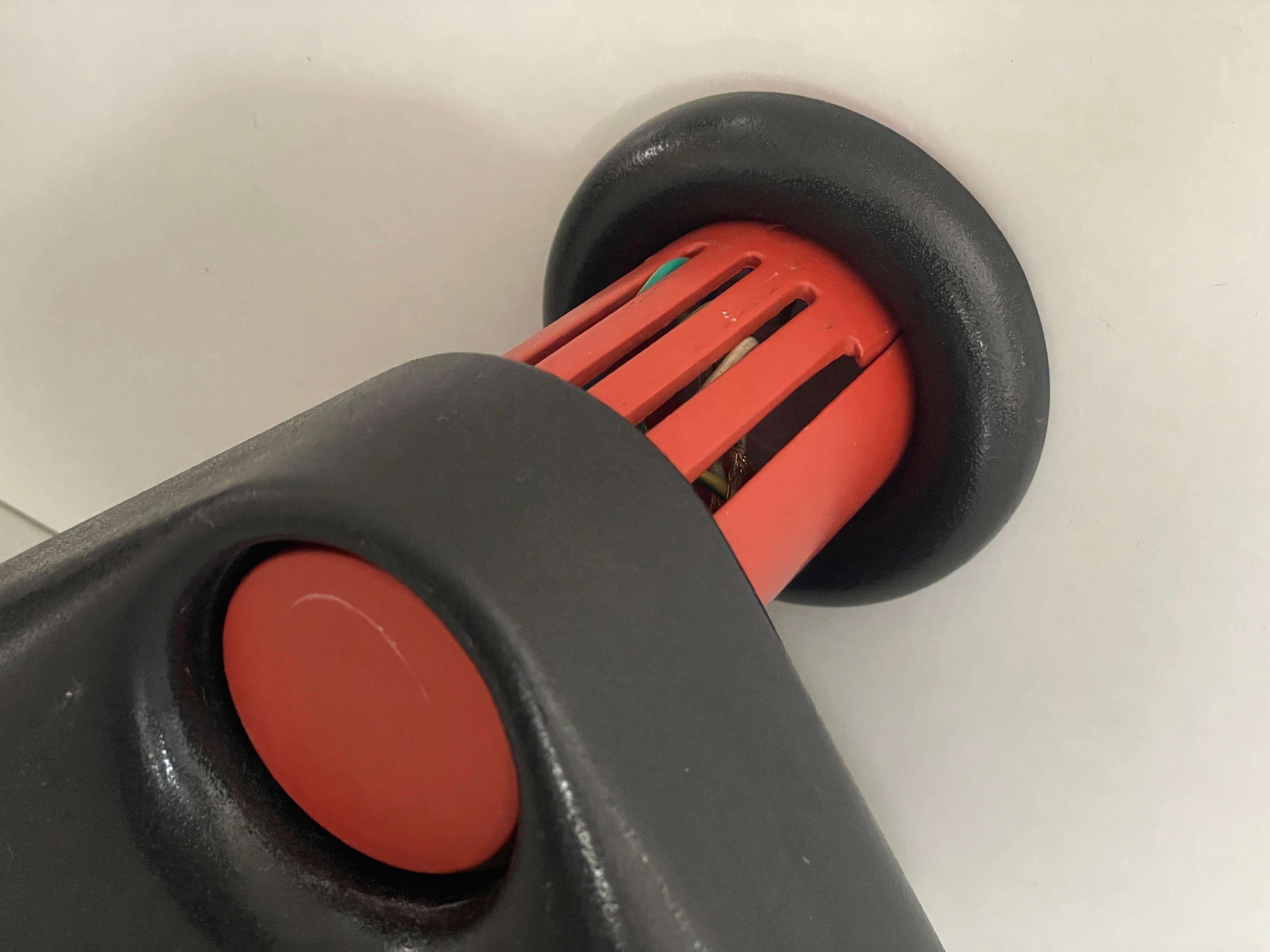 Métal Model Bollo Ensemble de 3 appliques murales par Tobia Scarpa pour Flos, années 1970, Italie en vente