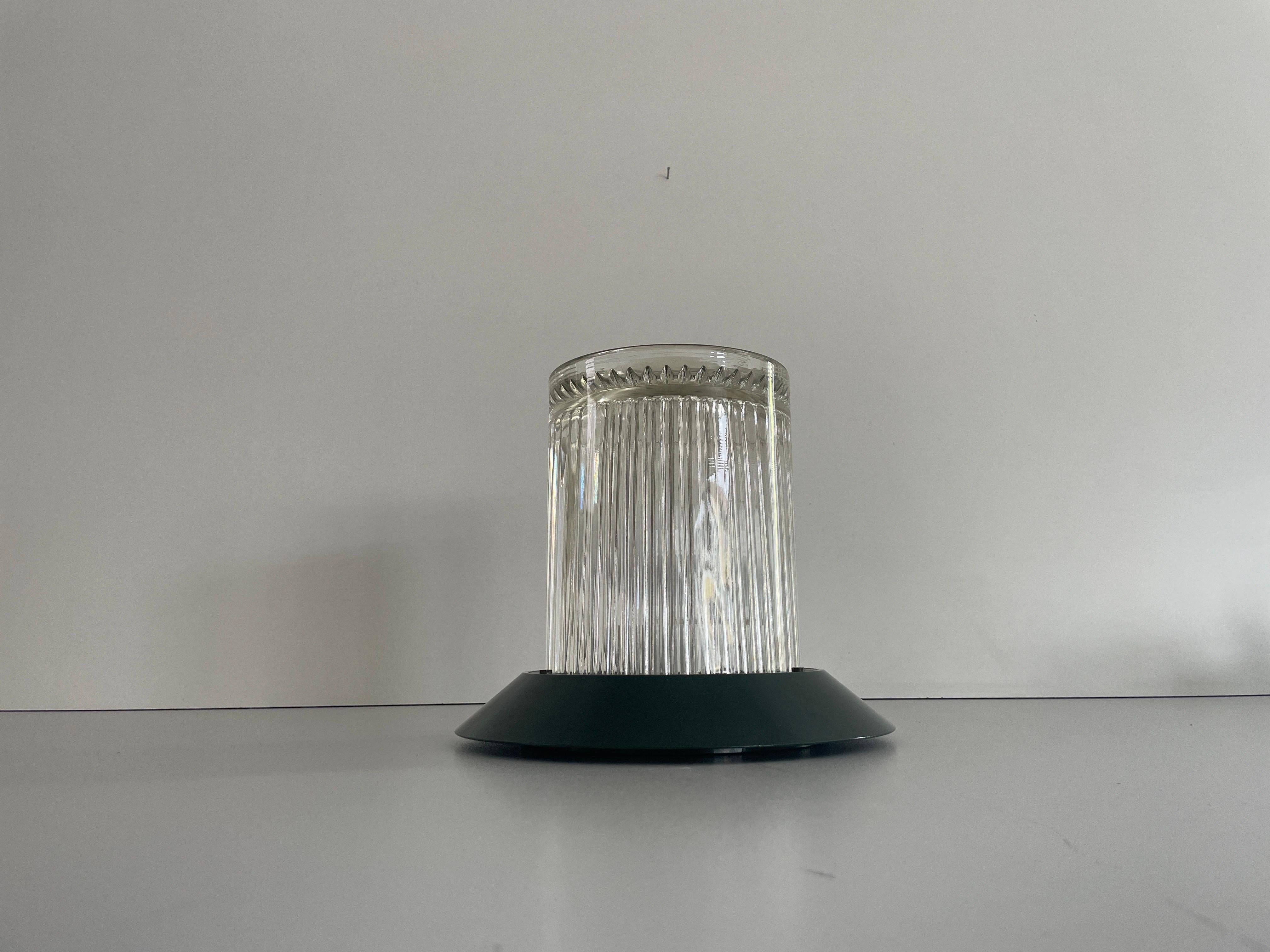 Model Cavea Ceiling Lamp by Angelo Mangiarotti for Artemide, 1970s, Italy

Glass is thick and heavy

This lamp works with E27 light bulbs.

Measurements: 
Height: 23 cm
Diameter: 15,5 cm
Base: 26 cm


