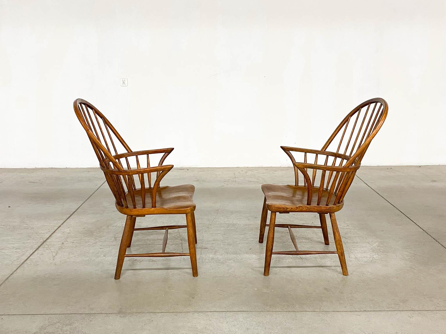 Danish Model CH 18A Windsor Dining Chairs by Frits Henningsen for Carl Hansen & Son For Sale