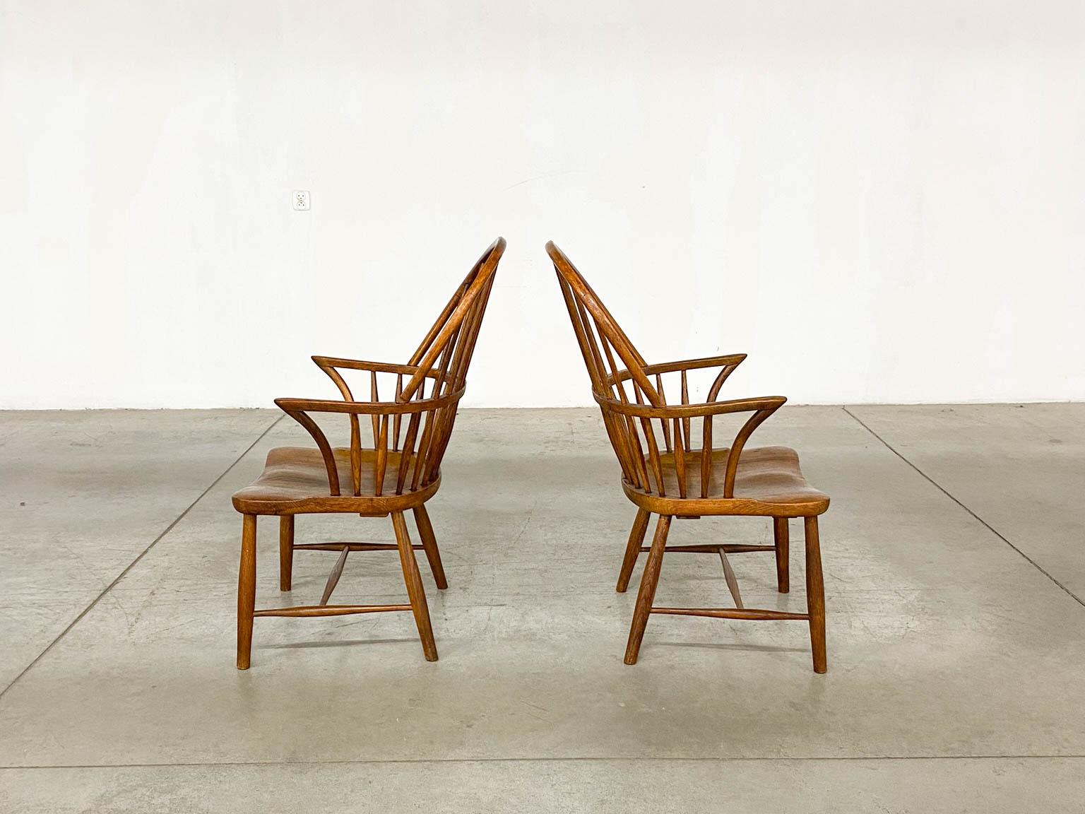 Model CH 18A Windsor Dining Chairs by Frits Henningsen for Carl Hansen & Son In Good Condition For Sale In RADOMSKO, PL