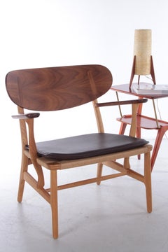 Model Ch22 Lounge Chair by Hans J. Wegner for Carl Hansen & Søn