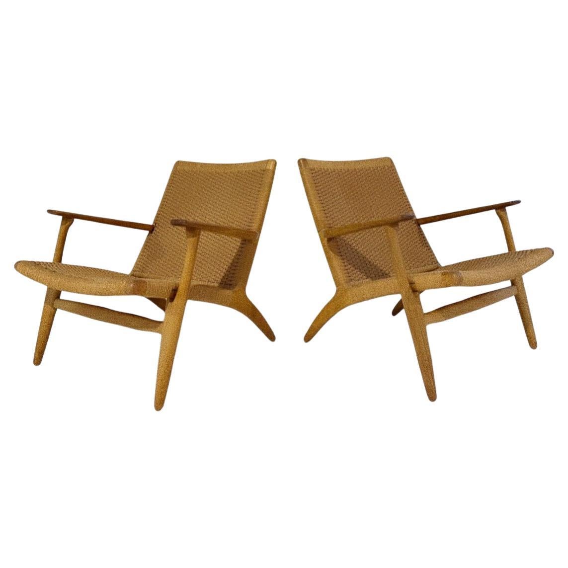 Model CH25 Chairs with California Sheepskins, Pair