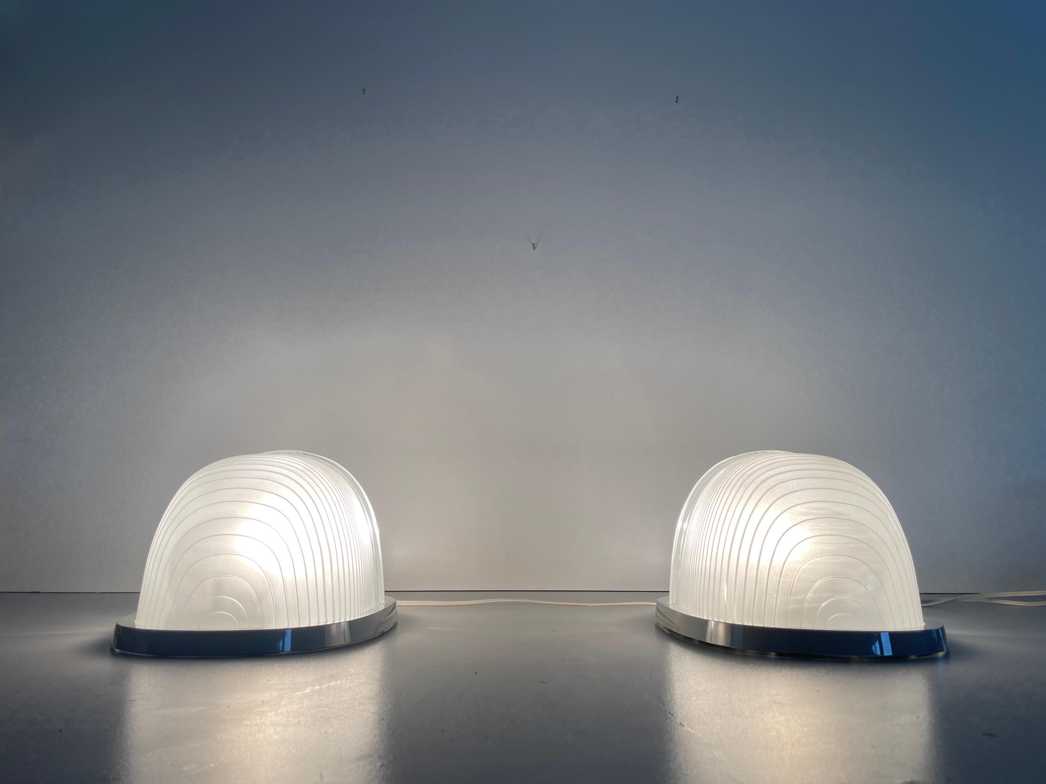 Model Clipeo Raro par de apliques de Eric Gottein para Artemide, años 70, Italia en venta 9