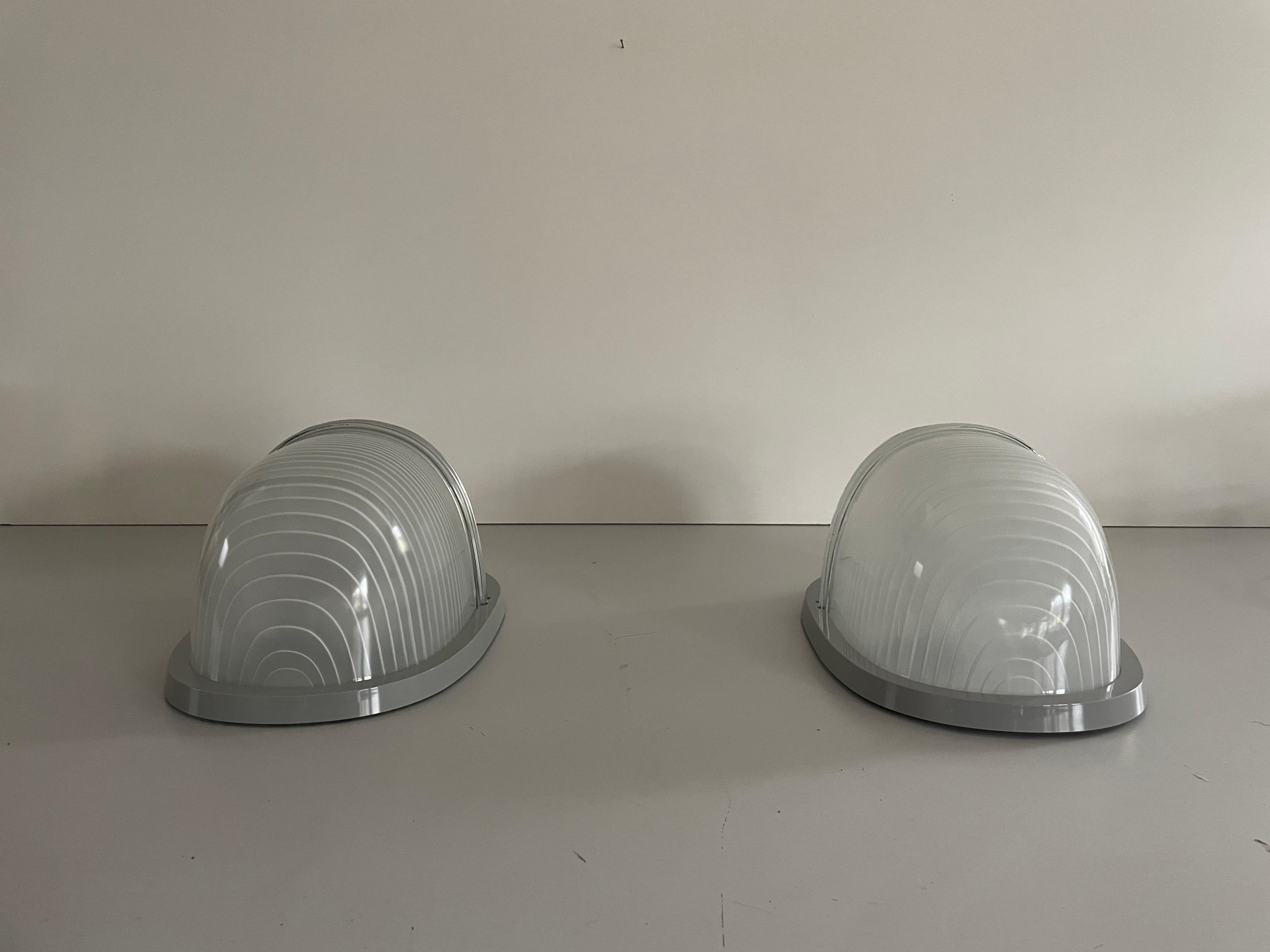 Model Clipeo Raro par de apliques de Eric Gottein para Artemide, años 70, Italia en Excelente estado para la venta en Hagenbach, DE