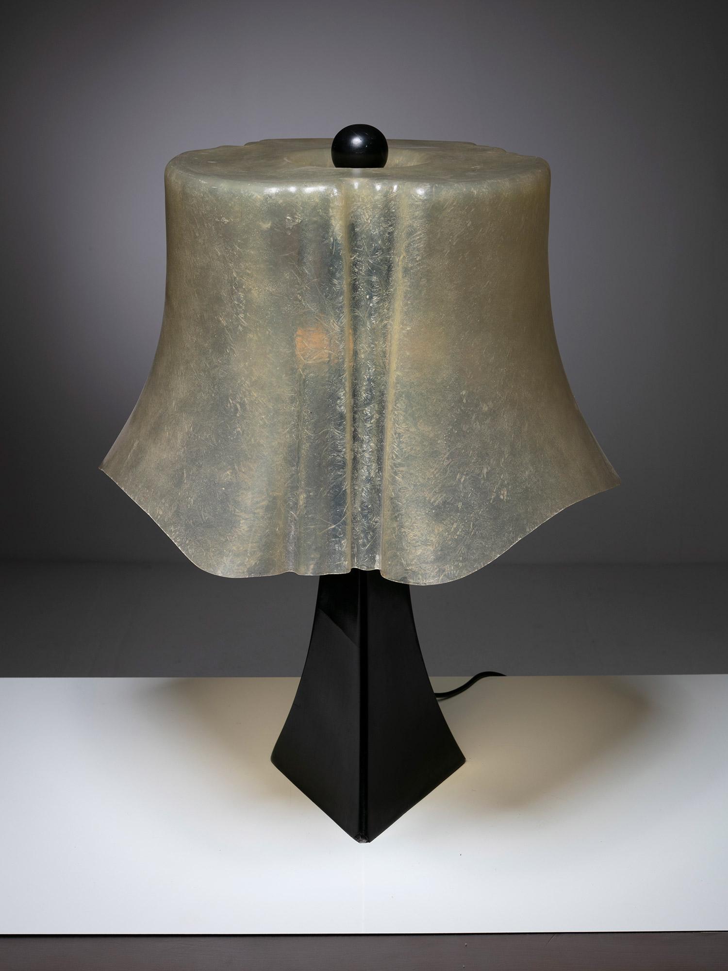 Fin du 20e siècle Lampe de bureau Fyberglass Modèle 