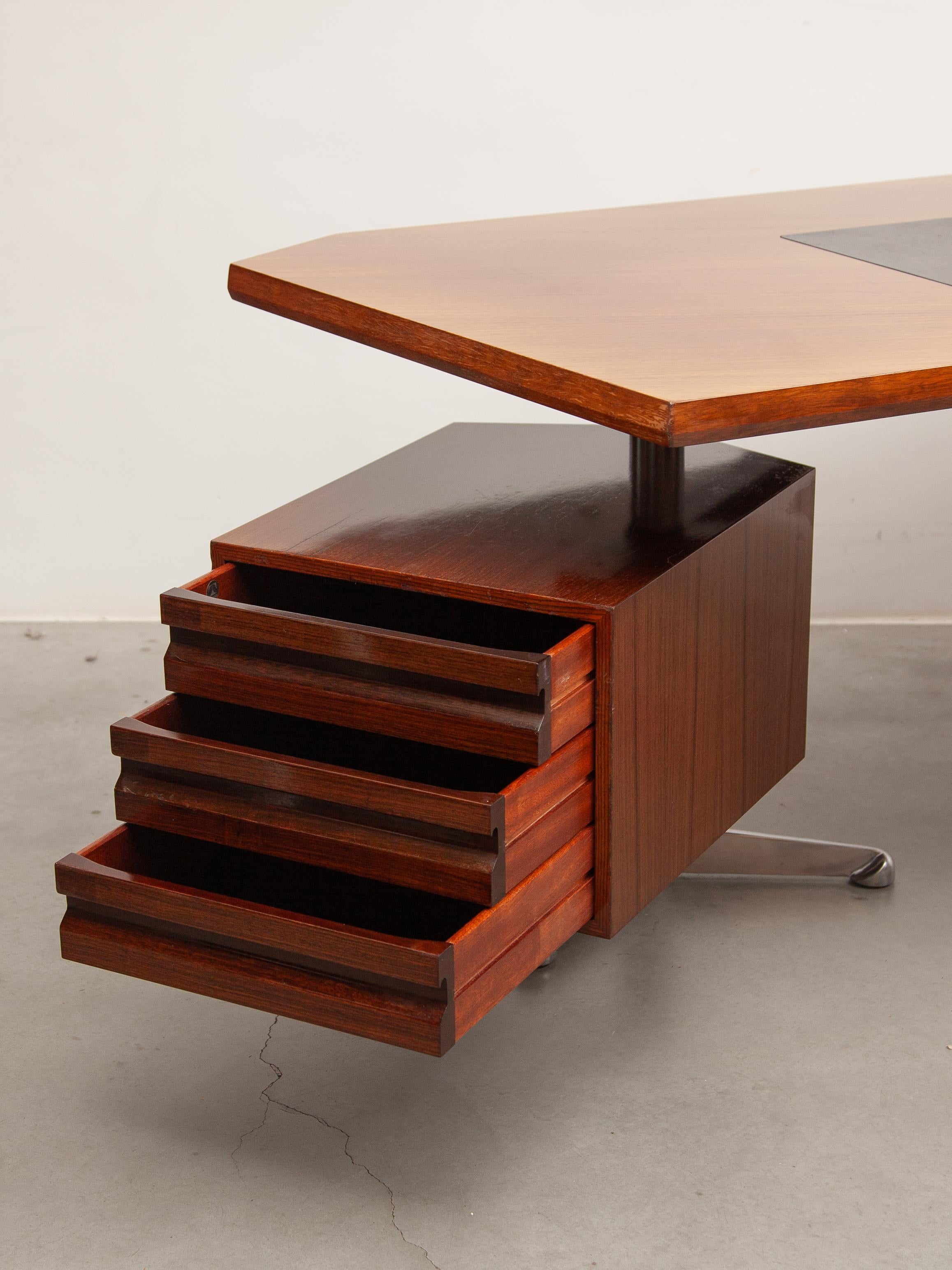 Model D96 Boomerang Desk by Osvaldo Borsani for Tecno Milano, Italy, 1950s 8