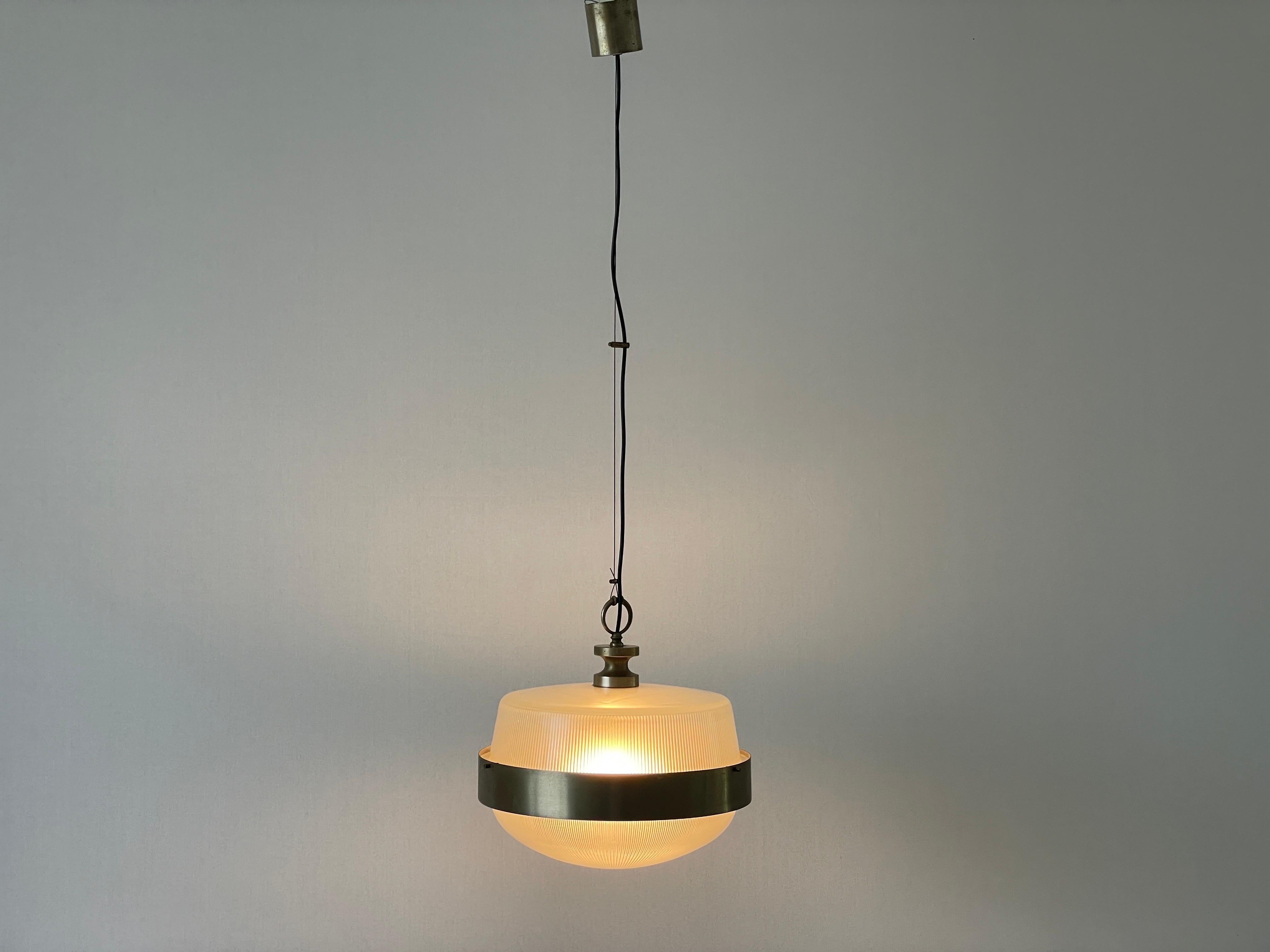 Grand plafonnier Delta de Sergio Mazza pour Artemide, années 1960, Italie en vente 6