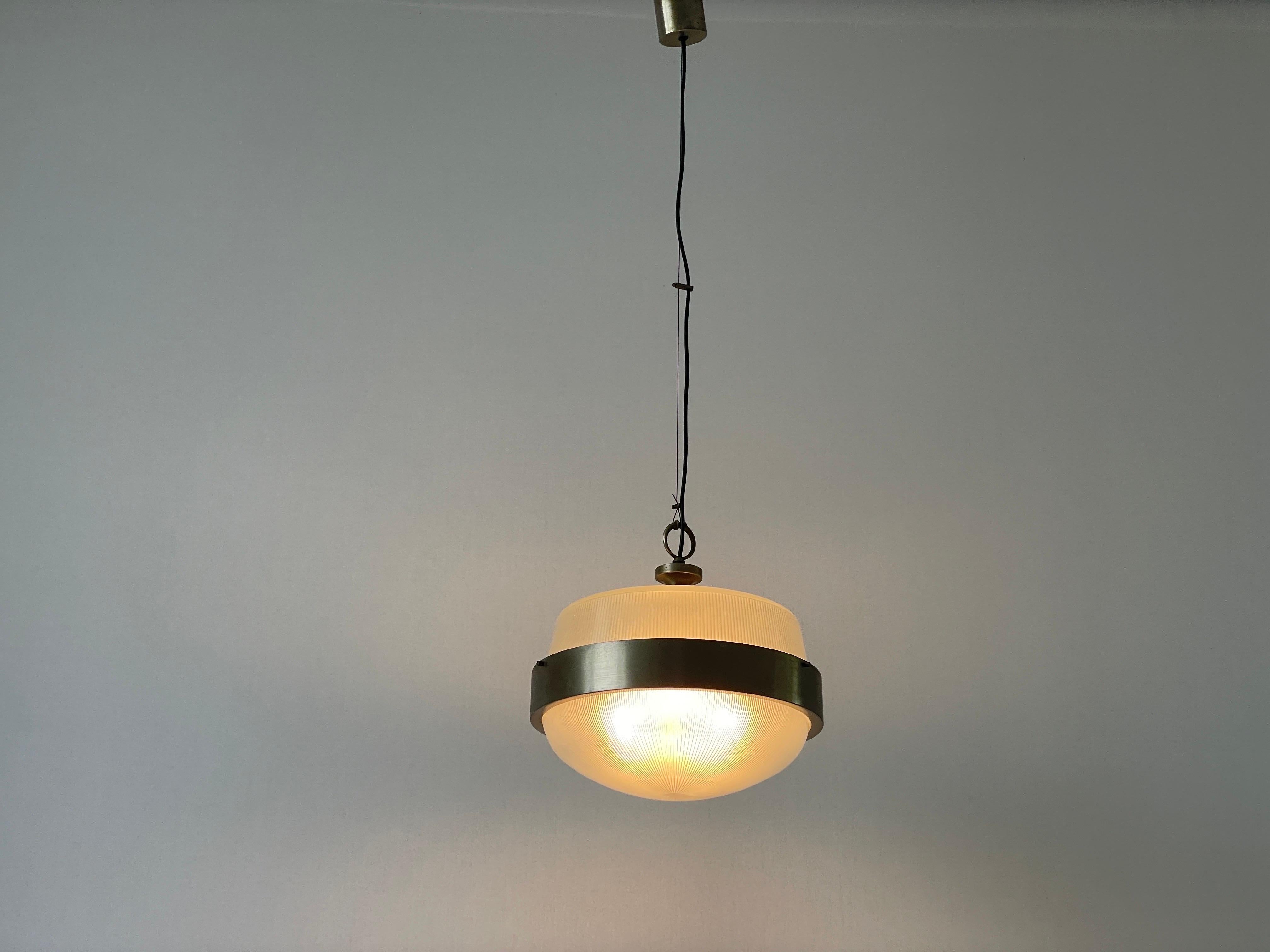 Grand plafonnier Delta de Sergio Mazza pour Artemide, années 1960, Italie en vente 7