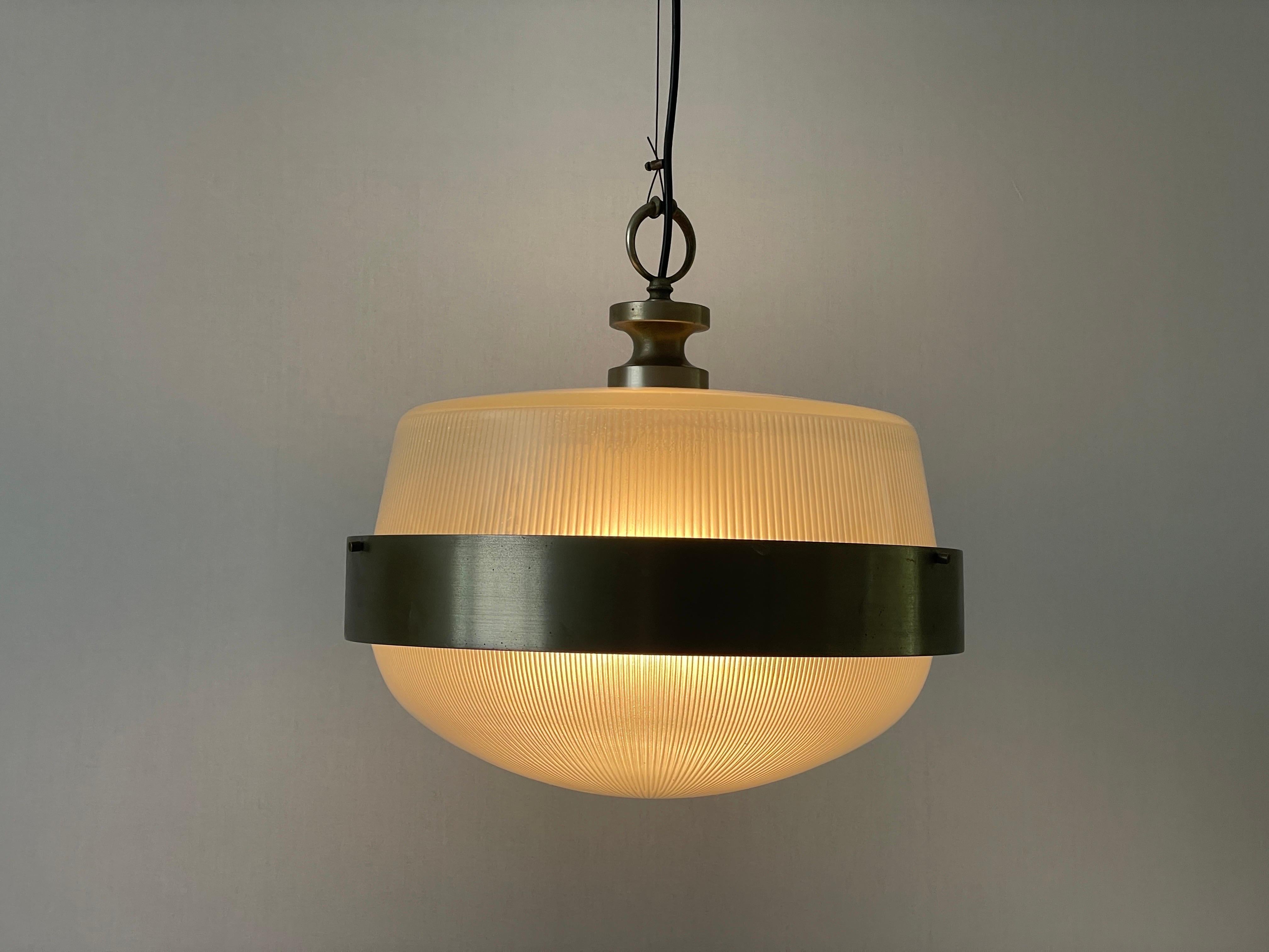 Grand plafonnier Delta de Sergio Mazza pour Artemide, années 1960, Italie en vente 2