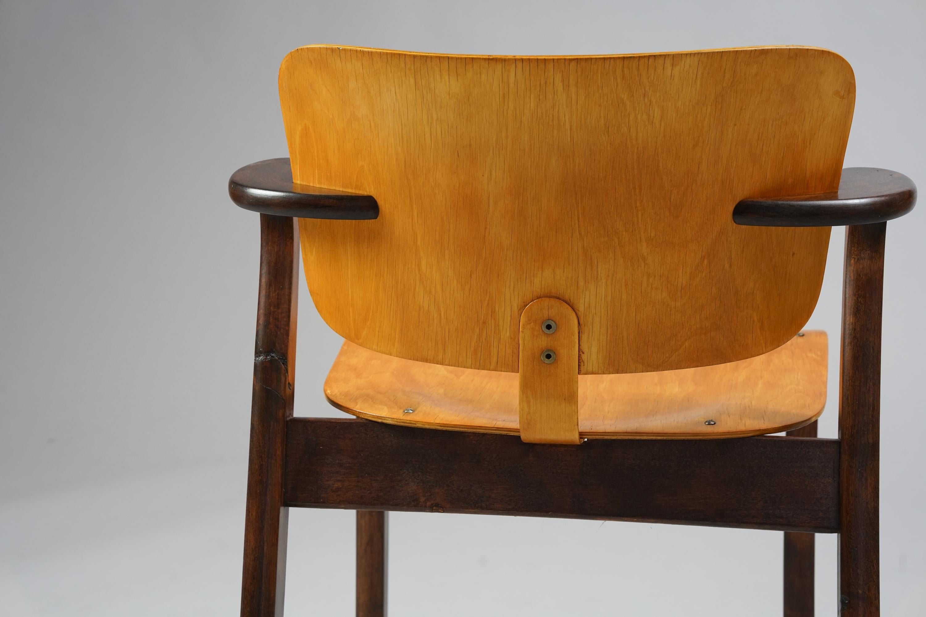 Model Domus Chair by Ilmari Tapiovaara from the 1950s 3