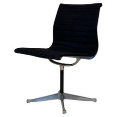 Model EA 105 Aluminium Swivel Chair by Eames for Herman Miller, 1970s