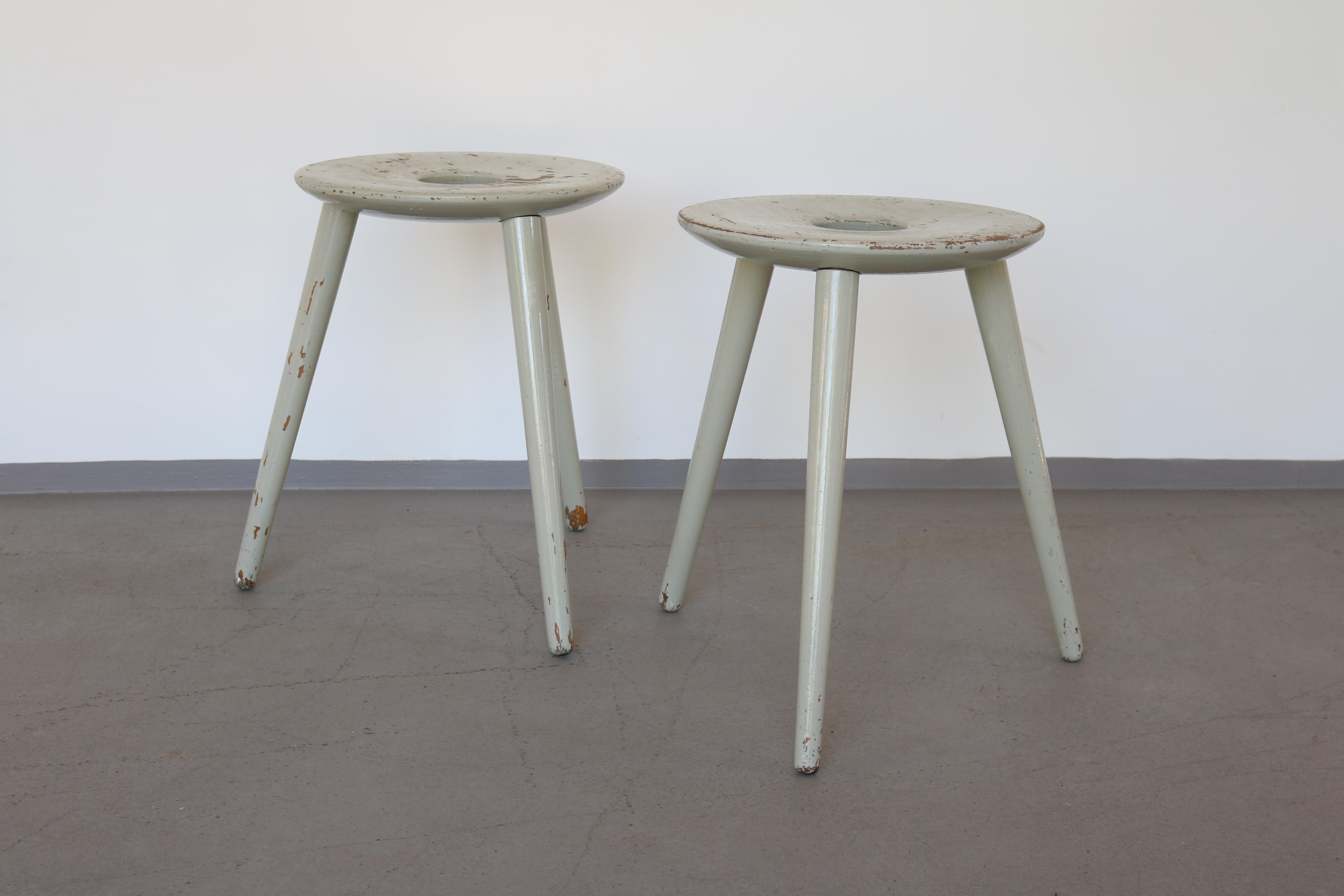 This is a very rare set of two tripod stools designed by Eduard Ludwig, the favorite student of Ludwig Mies van der Rohe at the Bauhaus, in Berlin for Georg Haydvogel 1953.
The stools are only cleaned. See the pictures.
