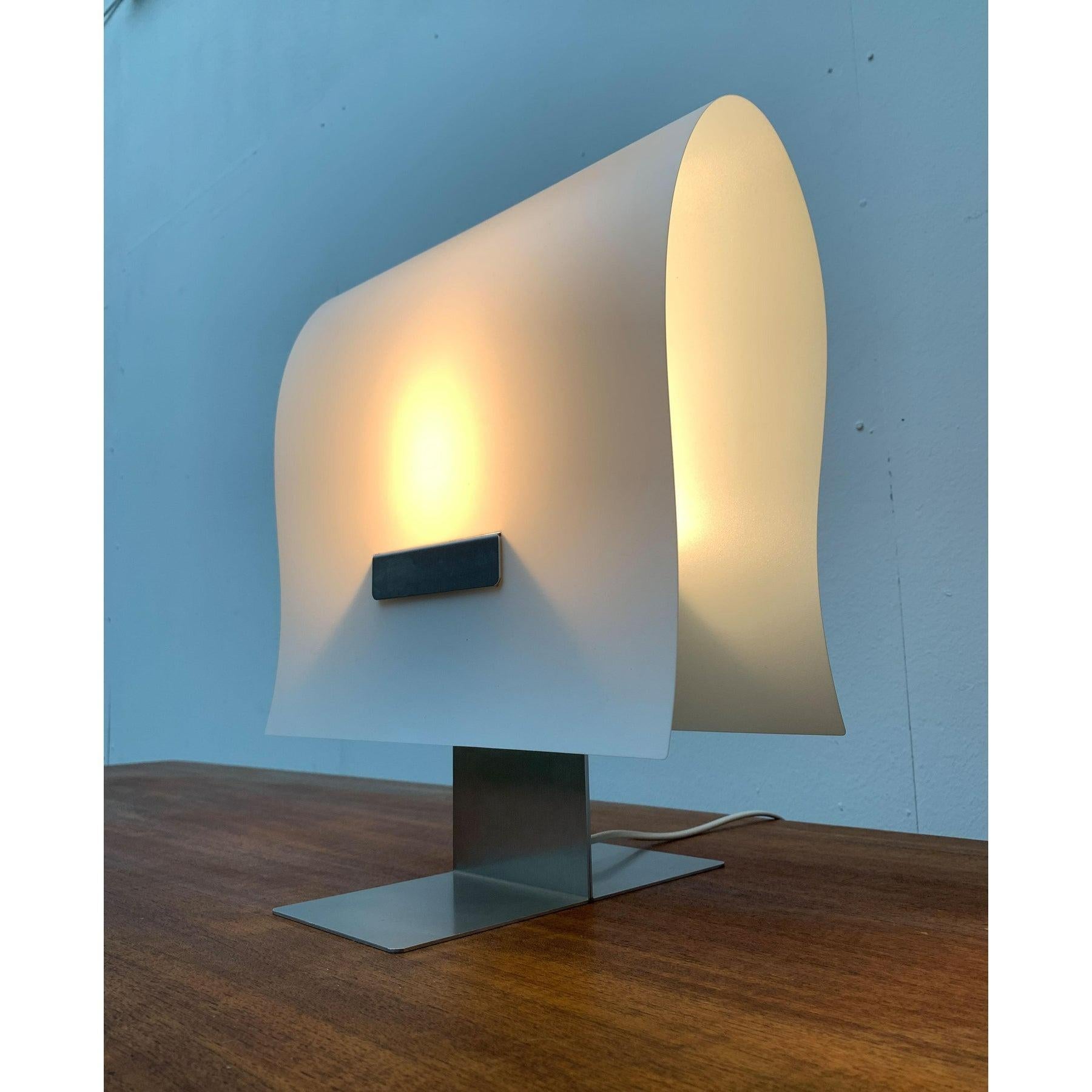 Modèle Emma Lampe de table minimaliste de Cristina Lamiquiz Design, 1995 en vente 4