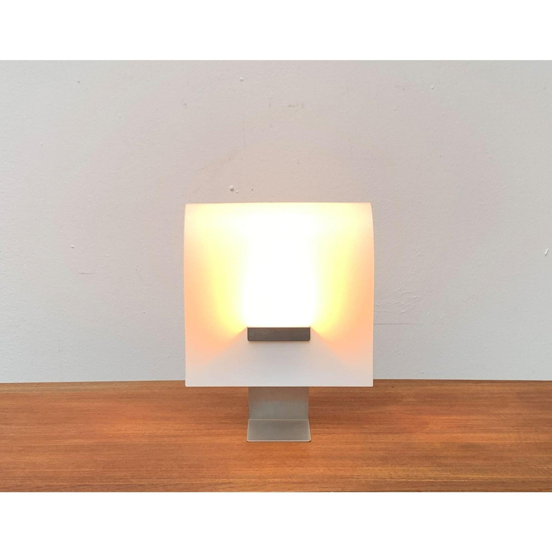 Modèle Emma Lampe de table minimaliste de Cristina Lamiquiz Design, 1995 en vente 1