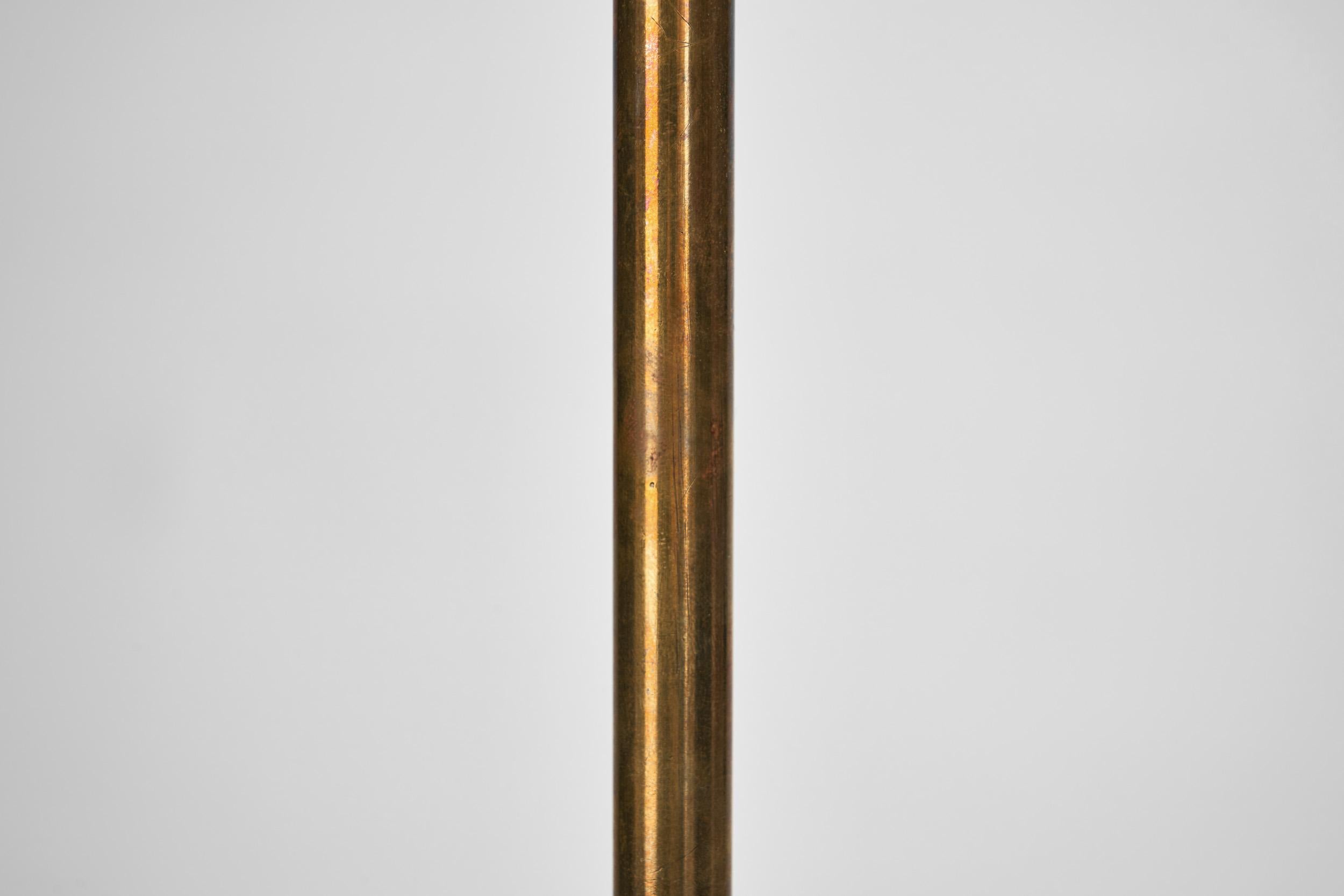 Lampe de table en laiton modèle 