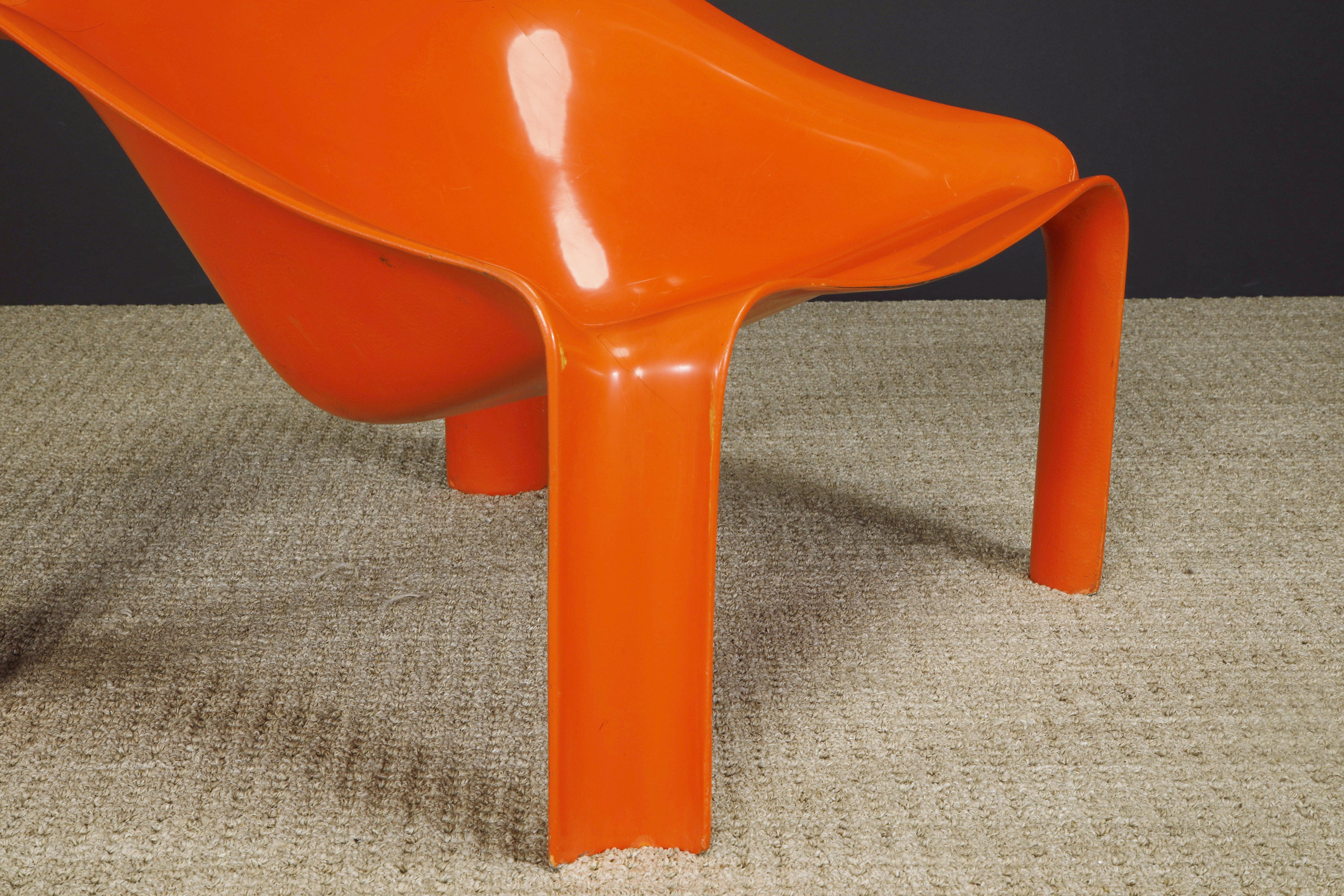 Model 'F303' Lounge Chairs & Side Table by Pierre Paulin for Artifort, c 1970s 10