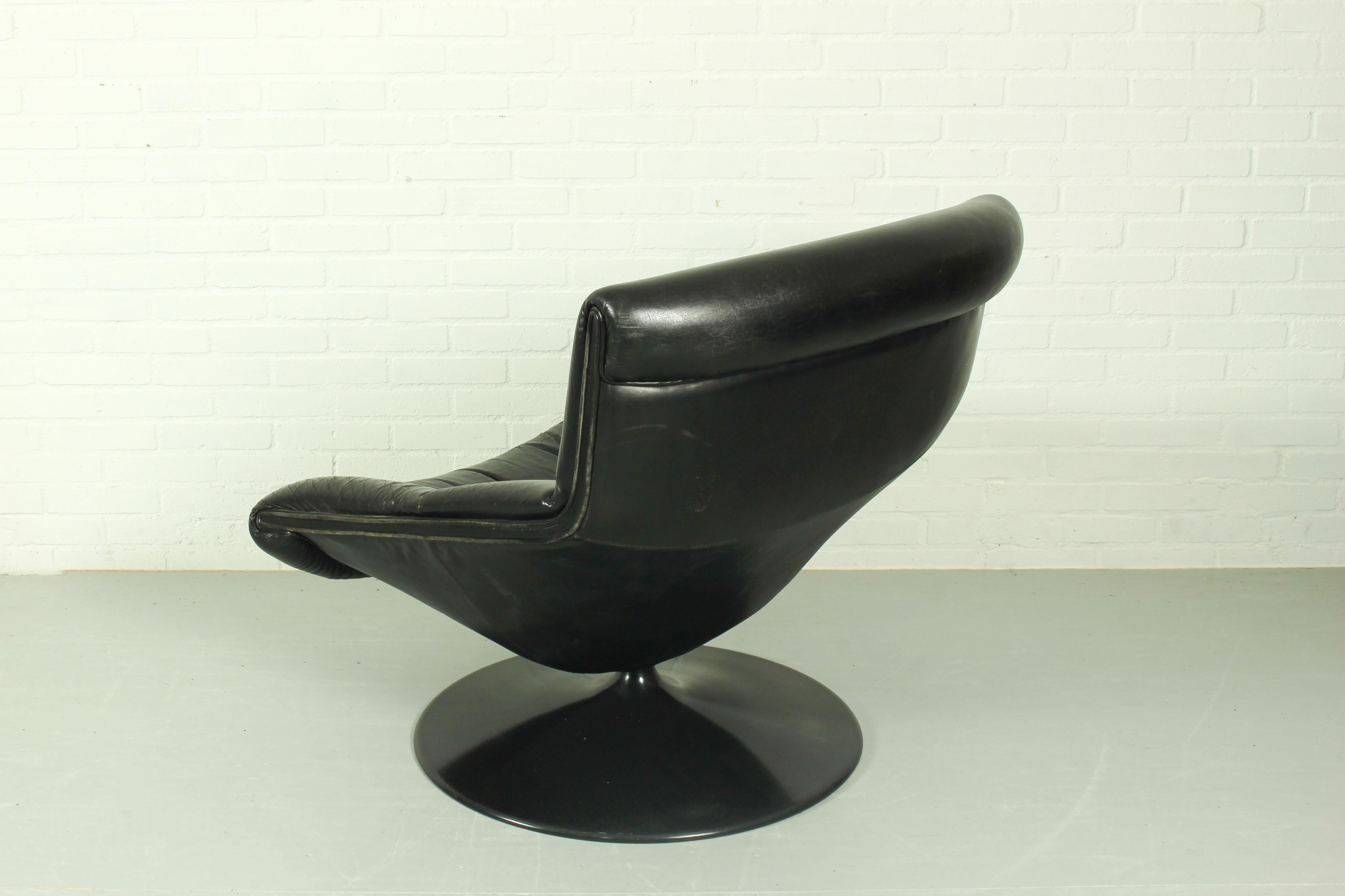 Model F520 Lounge chair by Geoffrey Harcourt for Artifort, 1970s In Good Condition For Sale In Appeltern, Gelderland