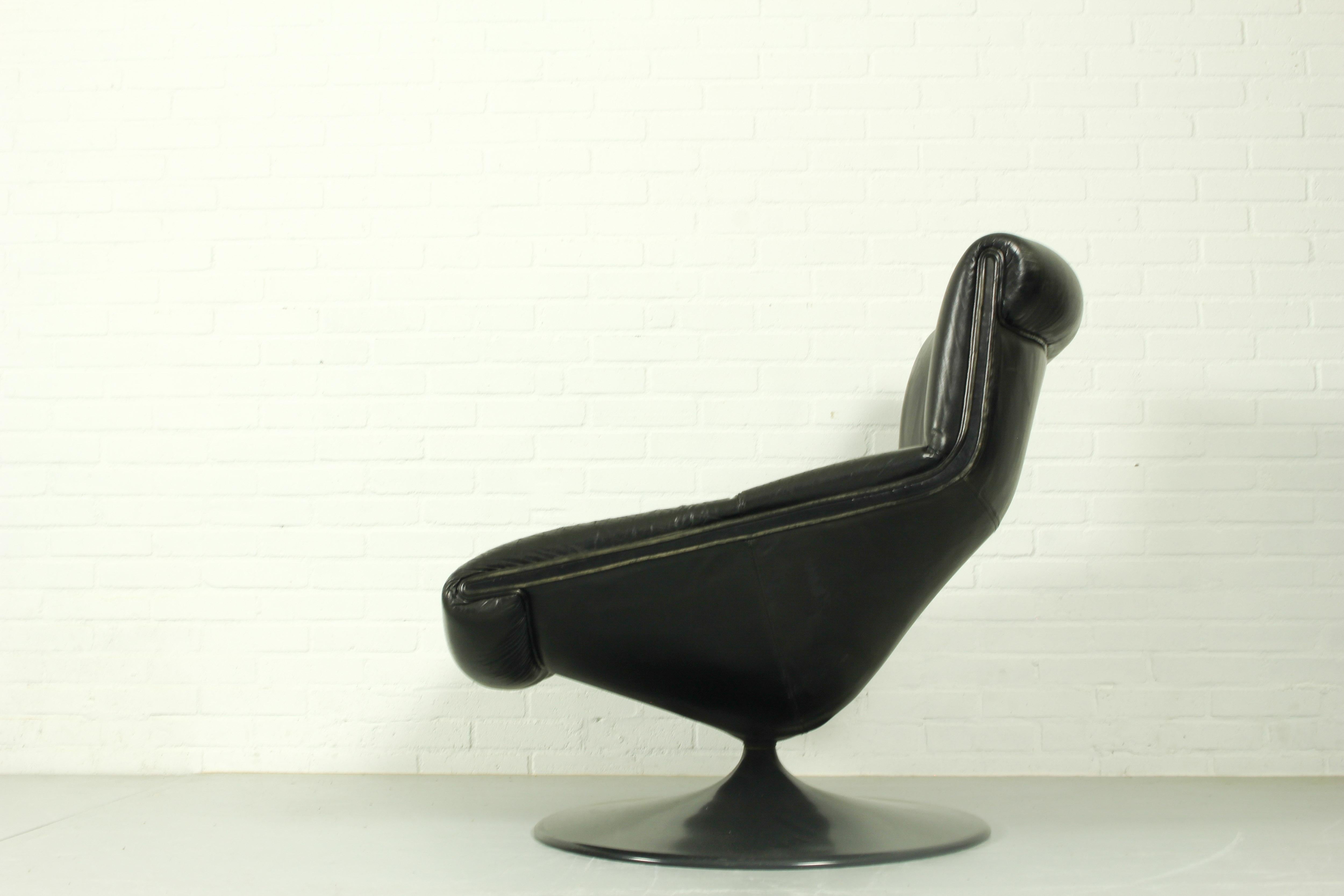 Model F520 Lounge chair by Geoffrey Harcourt for Artifort, 1970s For Sale 1