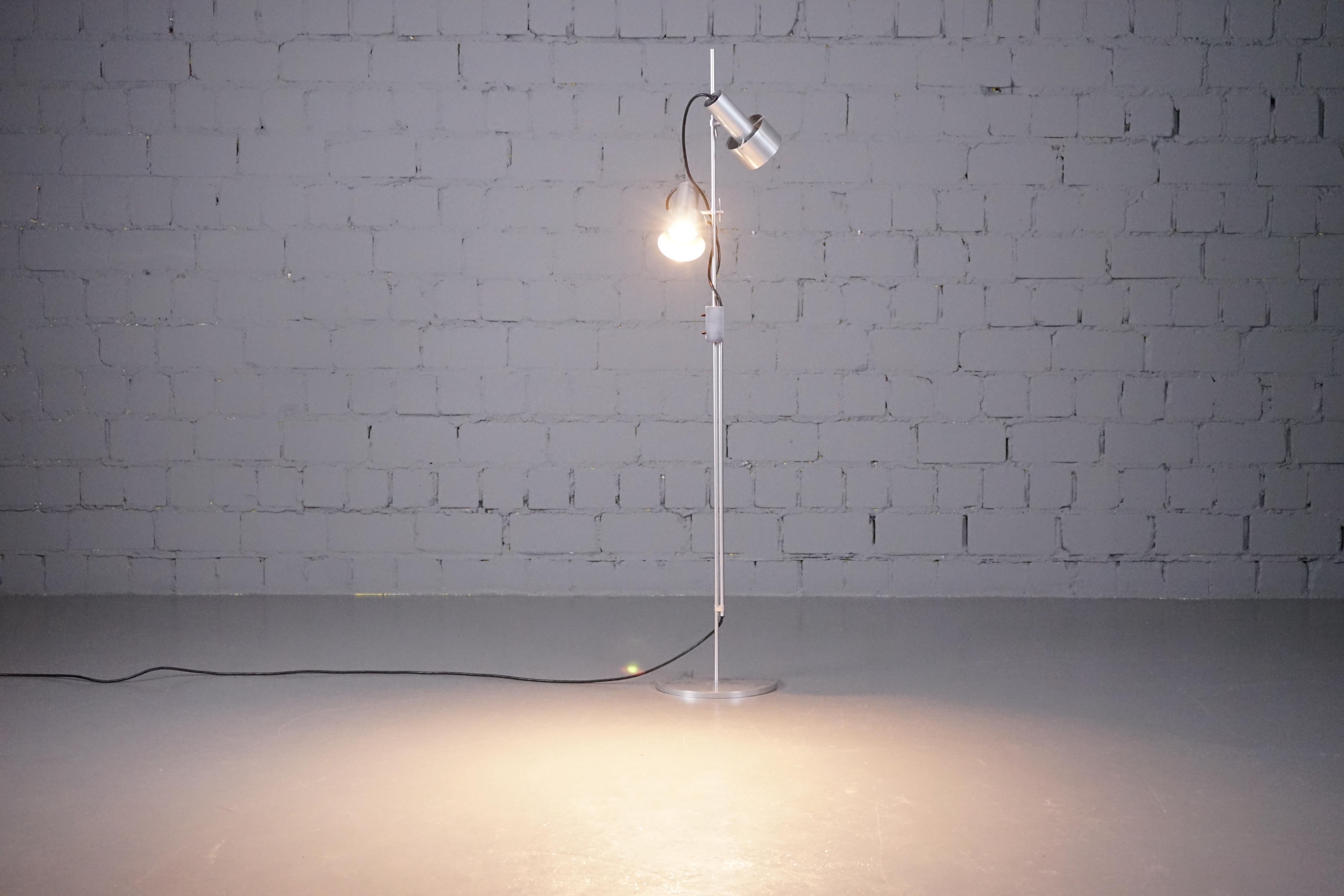 Mid-20th Century Model FA2 Floor Lamp by Peter Nelson for Architectural Lighting Company, 1967 For Sale