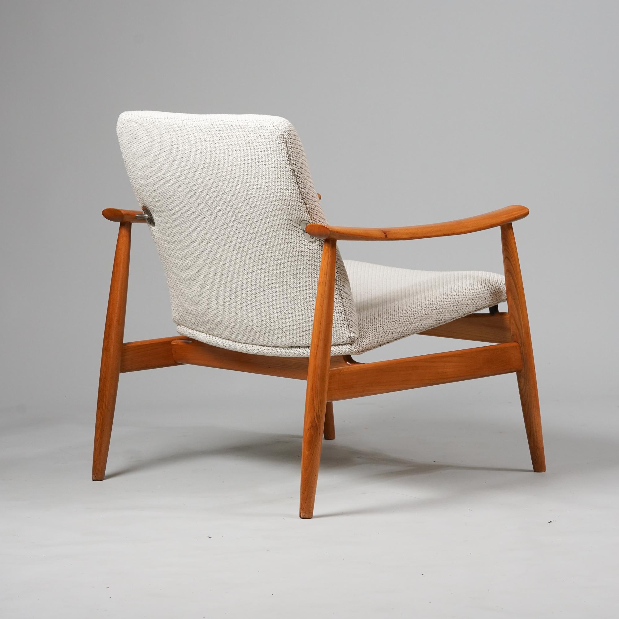 Danish Model FD 138 Armchair, Finn Juhl, France & Søn, 1960s For Sale