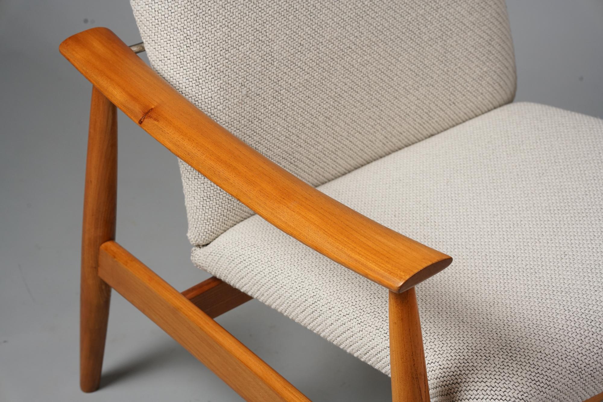 Fabric Model FD 138 Armchair, Finn Juhl, France & Søn, 1960s For Sale