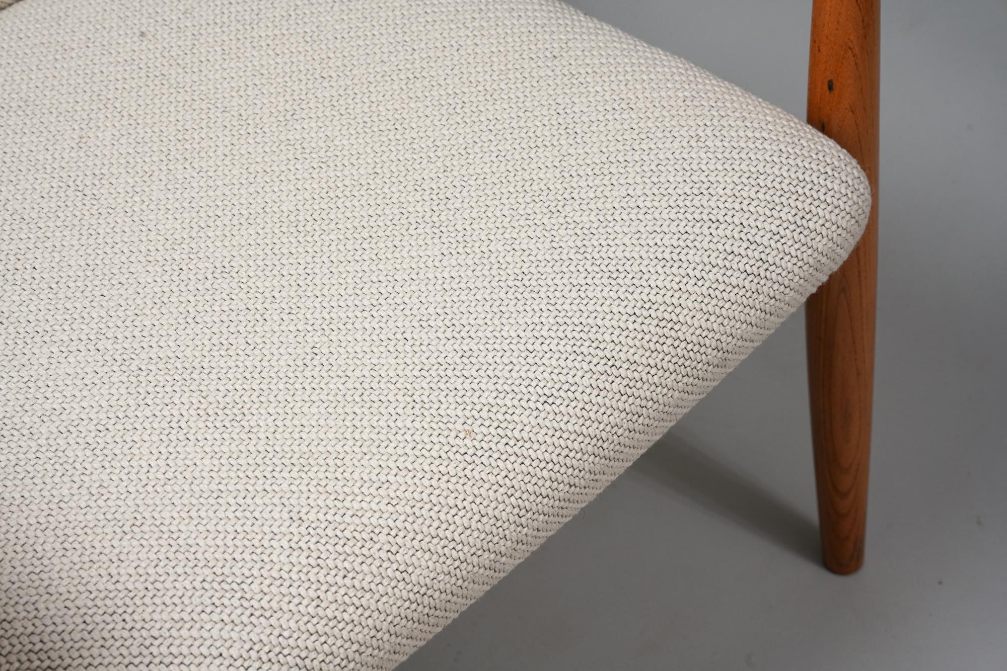 Model FD 138 Armchair, Finn Juhl, France & Søn, 1960s For Sale 2